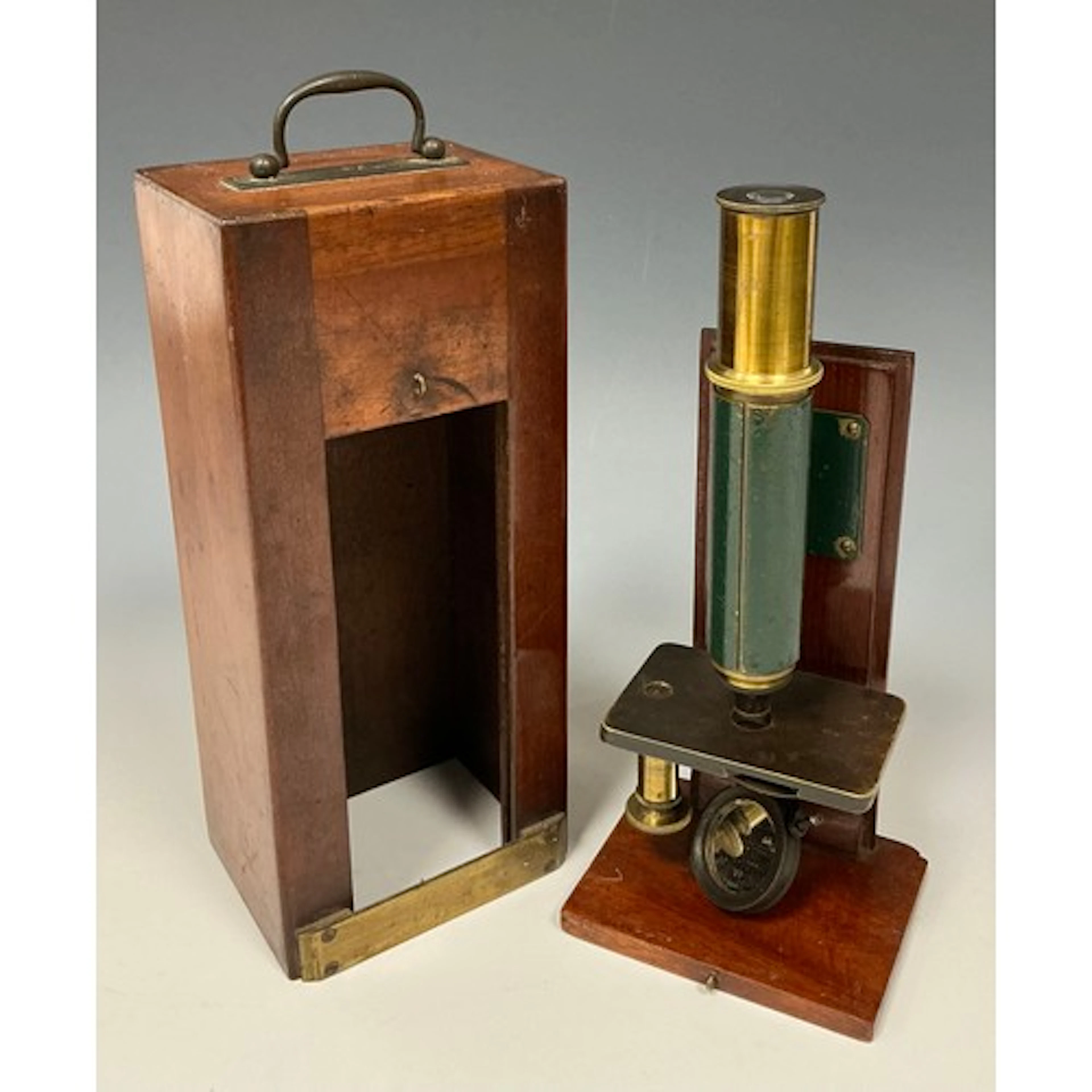 A French Nouveau Microscope d'Amphitheatre travelling micros...