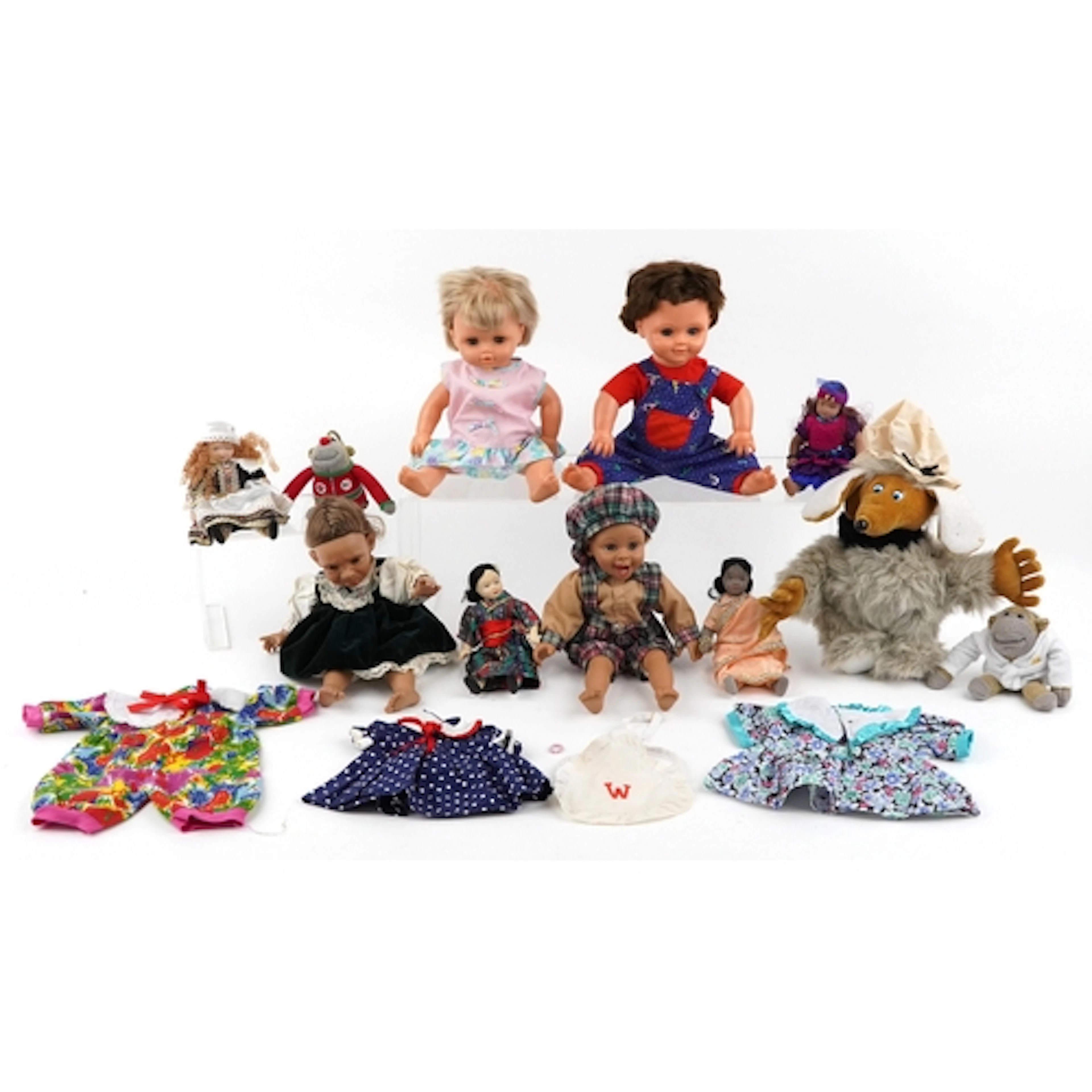 Collection of vintage and later composite dolls and teddy be...