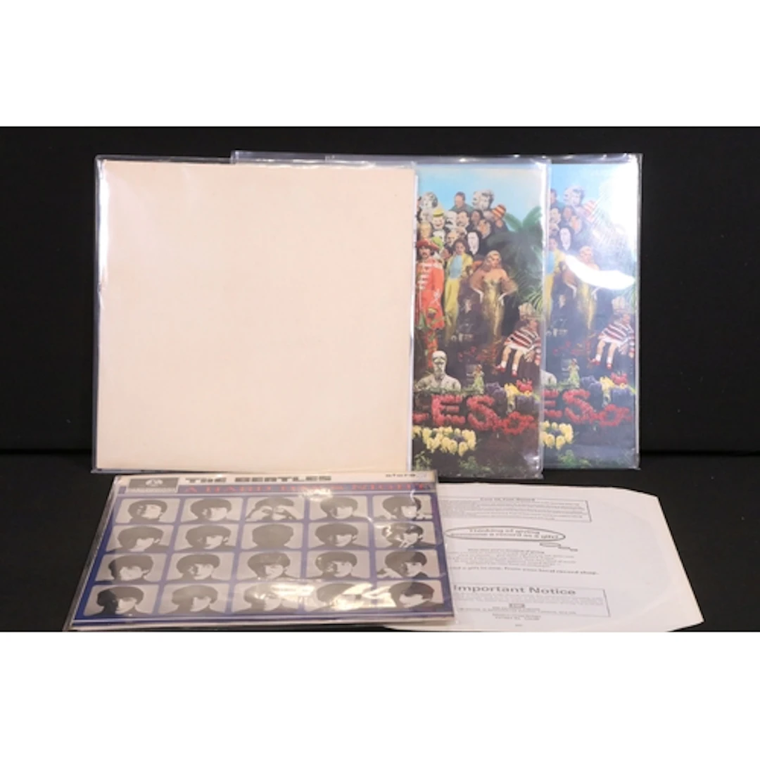 Vinyl - 5 The Beatles LPs to include The White Album (French...