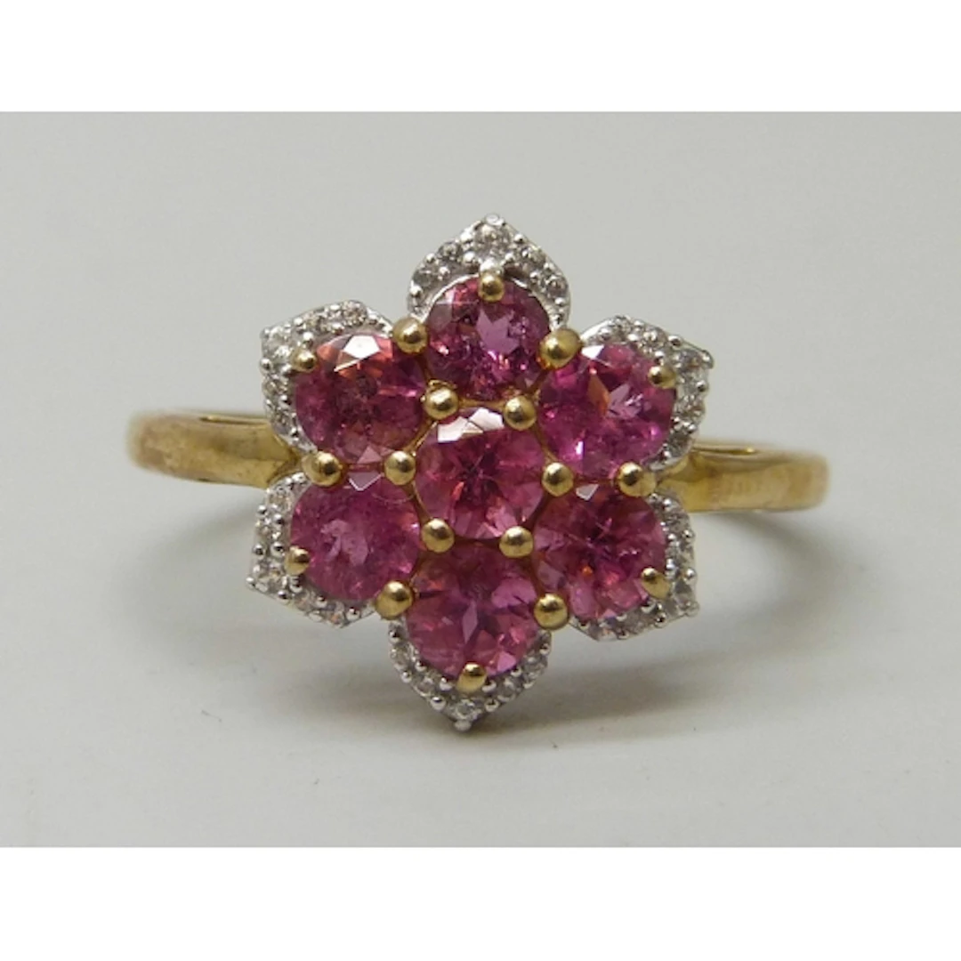 A 9ct gold, pink and white stone cluster ring, 2.8g, P/Q