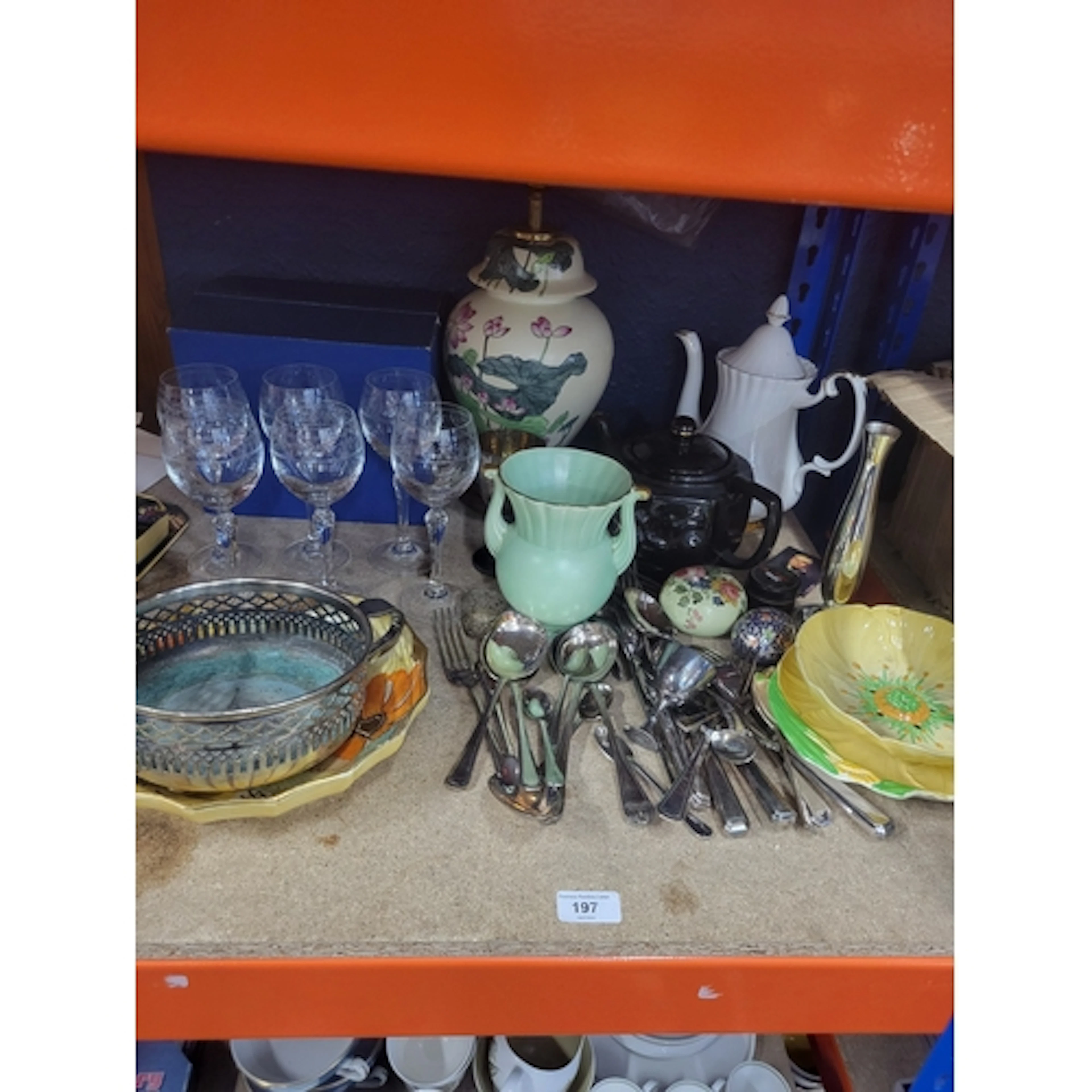 Decorative ceramics to include a Carltonware strainer dish a...