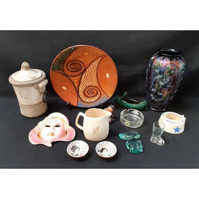 SELECTION OF DECORATIVE CERAMICS including a chamotted ston...