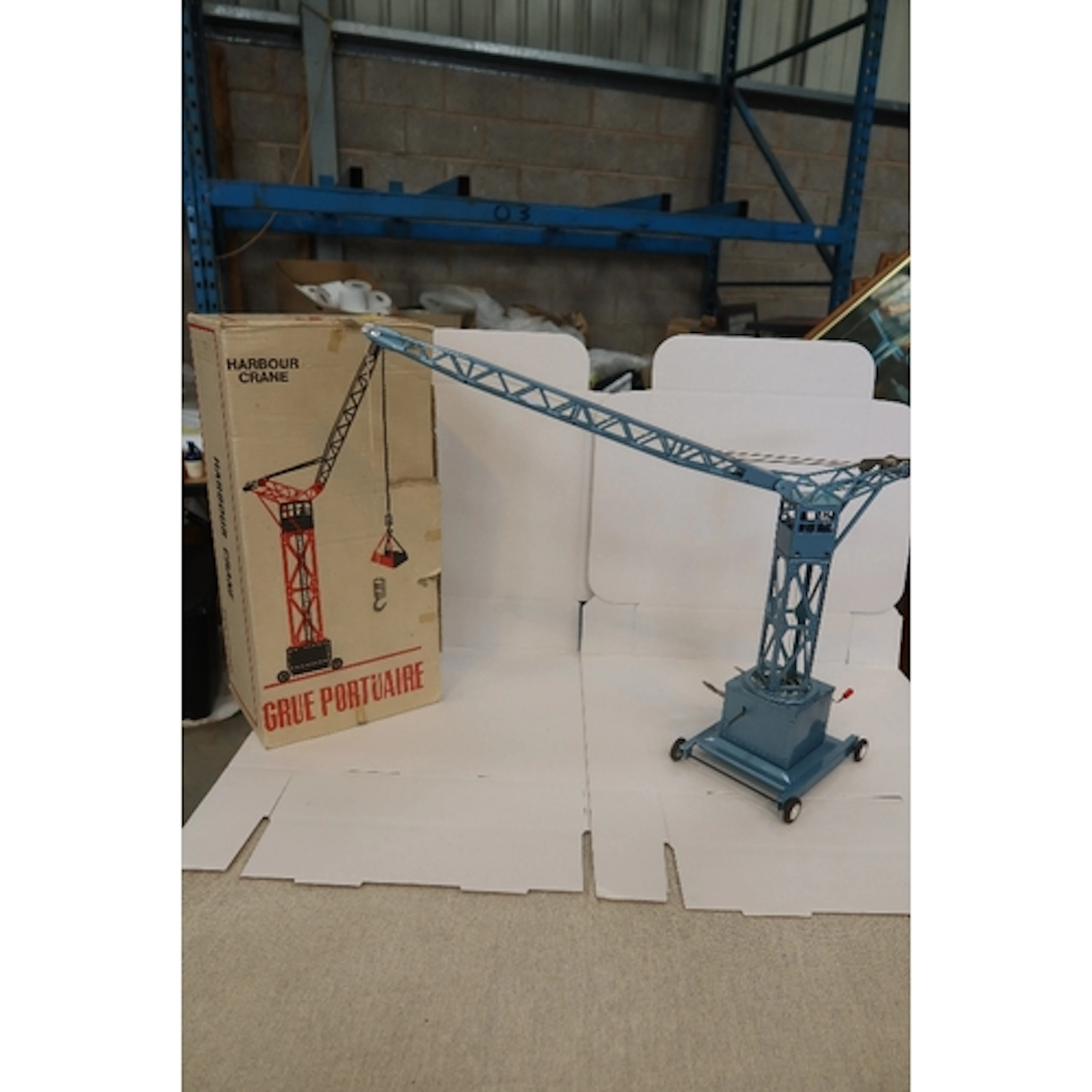 Gave Portuaire Harbour crane boxed