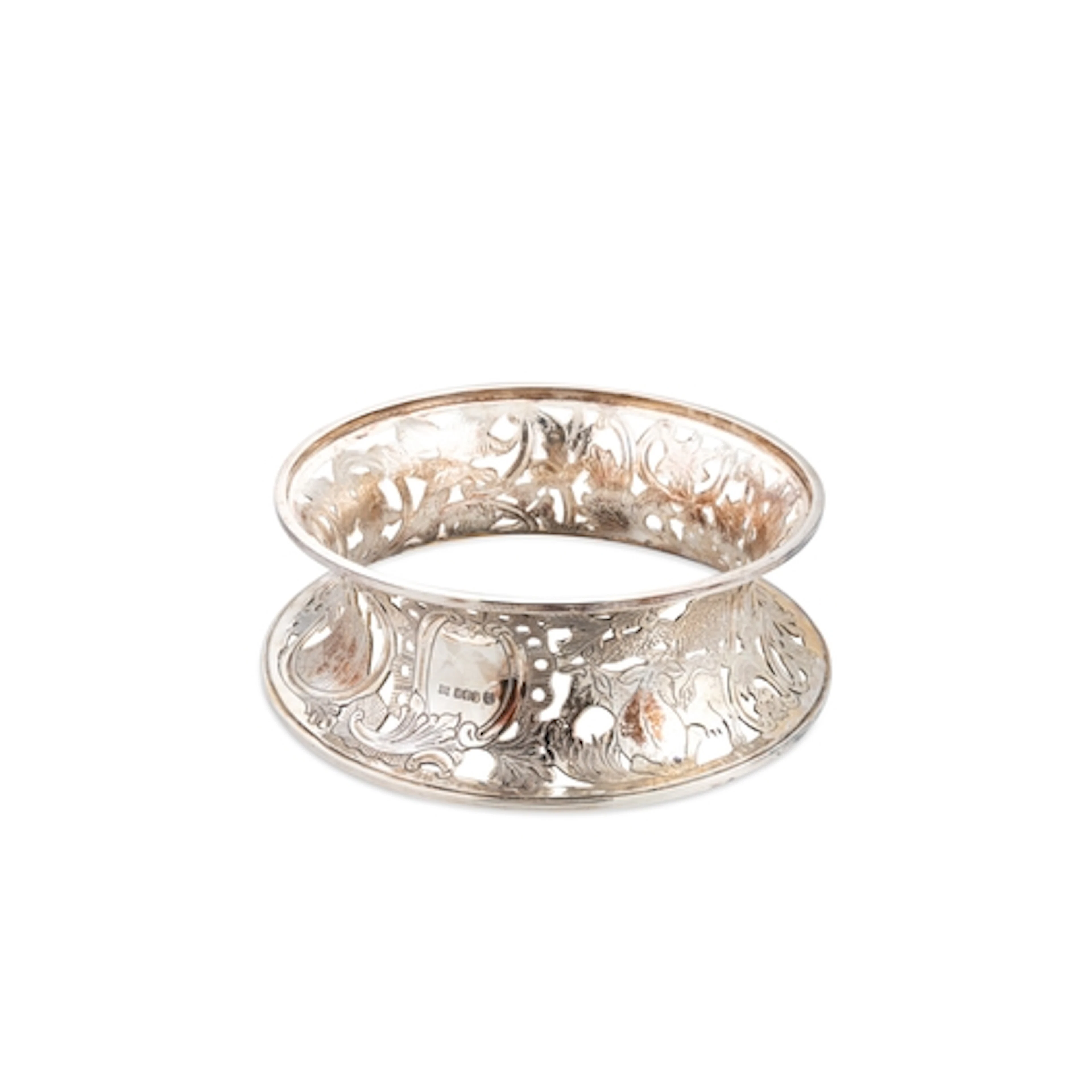 A FINE QUALITY MODERN ROYAL IRISH SILVER CIRCULAR DISH RING,...