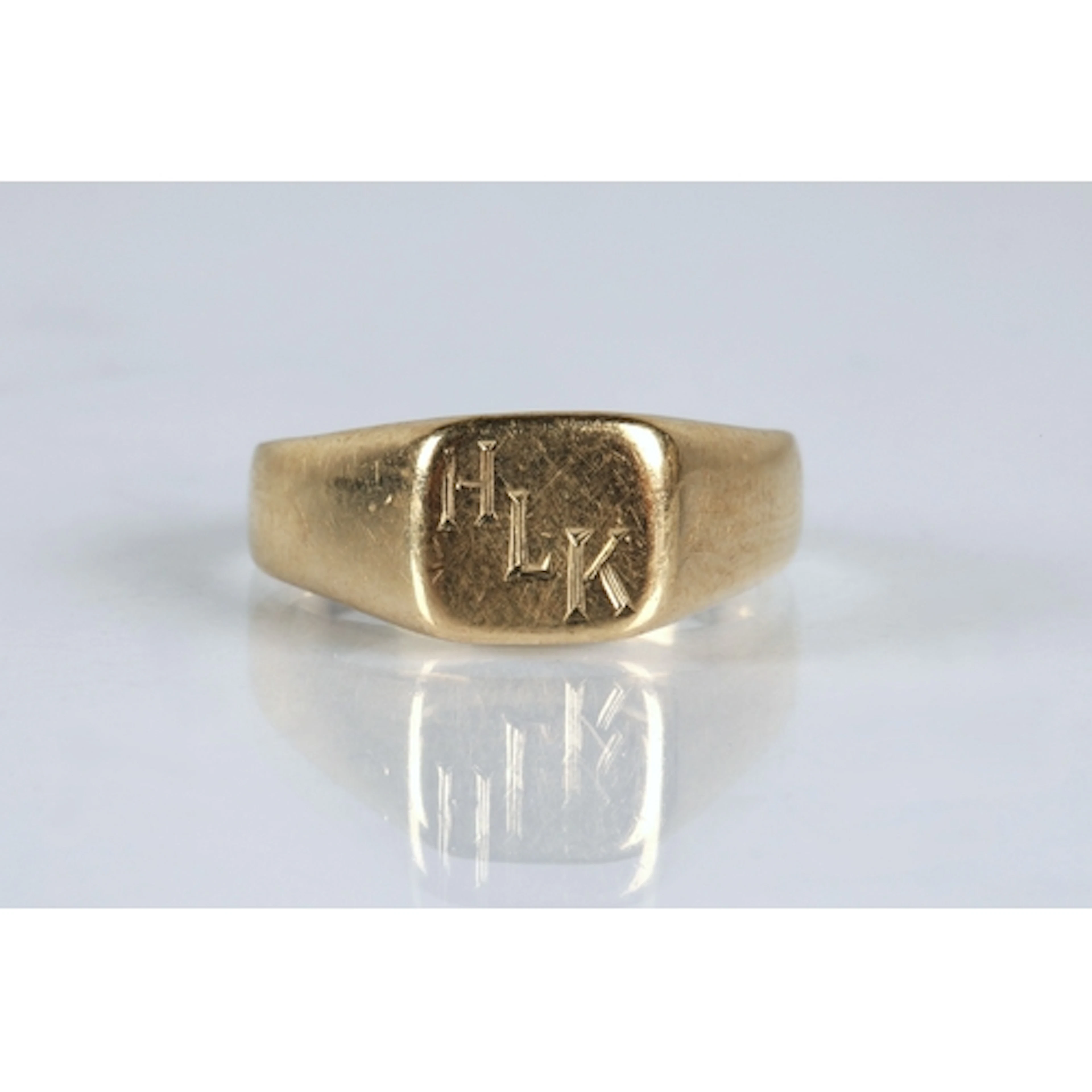 9ct gold signet ring engraved with the initials 'HLK', size ...