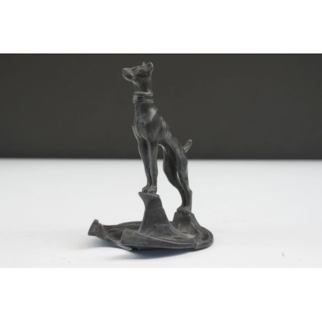 An early 20th Century Art Nouveau / Jugendstil Pewter Dog de...
