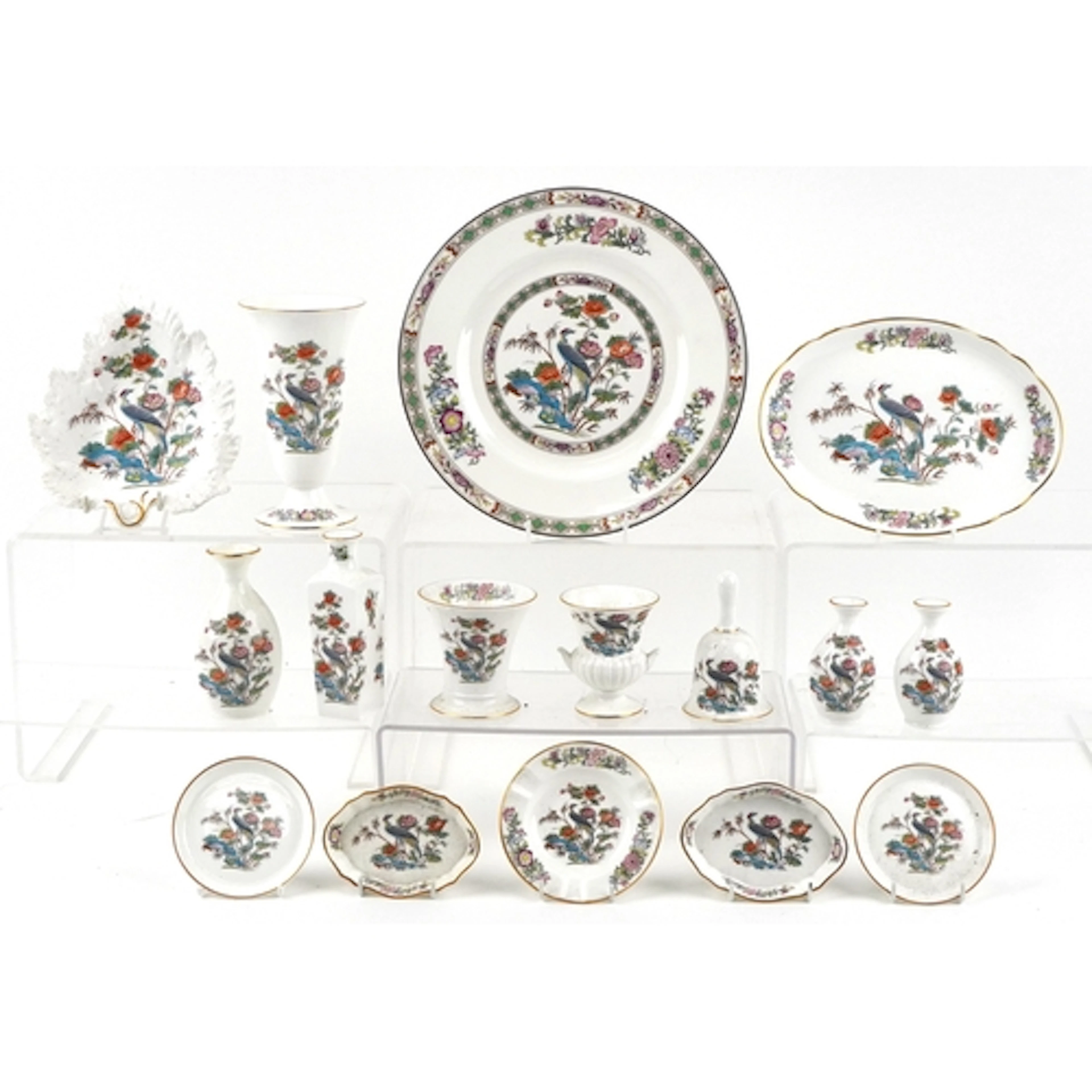 Wedgwood china in the Kutani Crane pattern including vases, ...