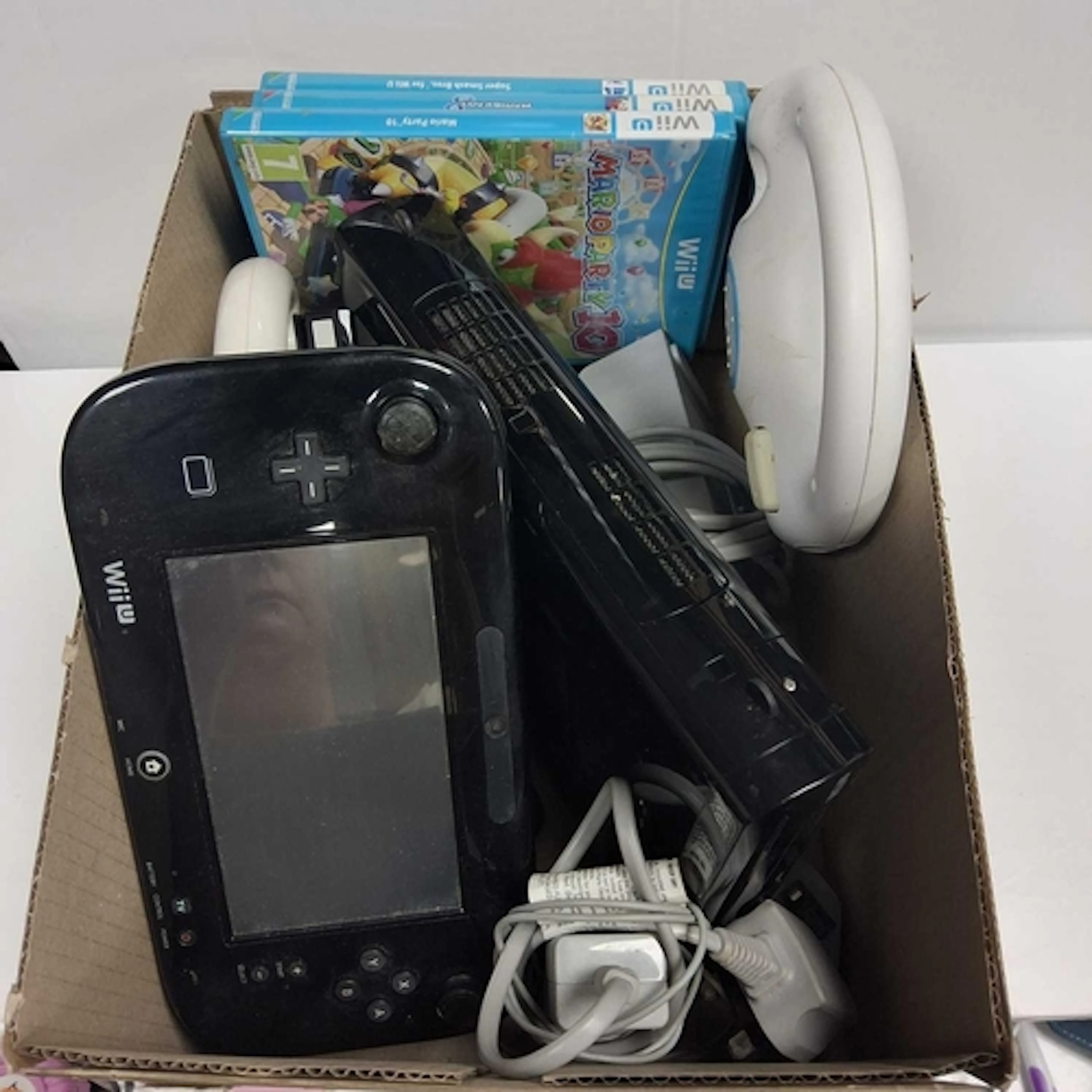 NINTENDO WII U VIDEO GAME CONSOLE AND GAMES, includes the Ga...