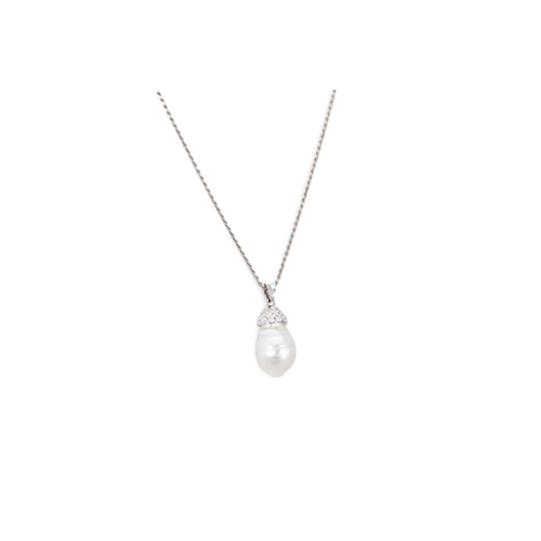 A PEARL AND DIAMOND PENDANT, on an 18ct white gold chain. Es...