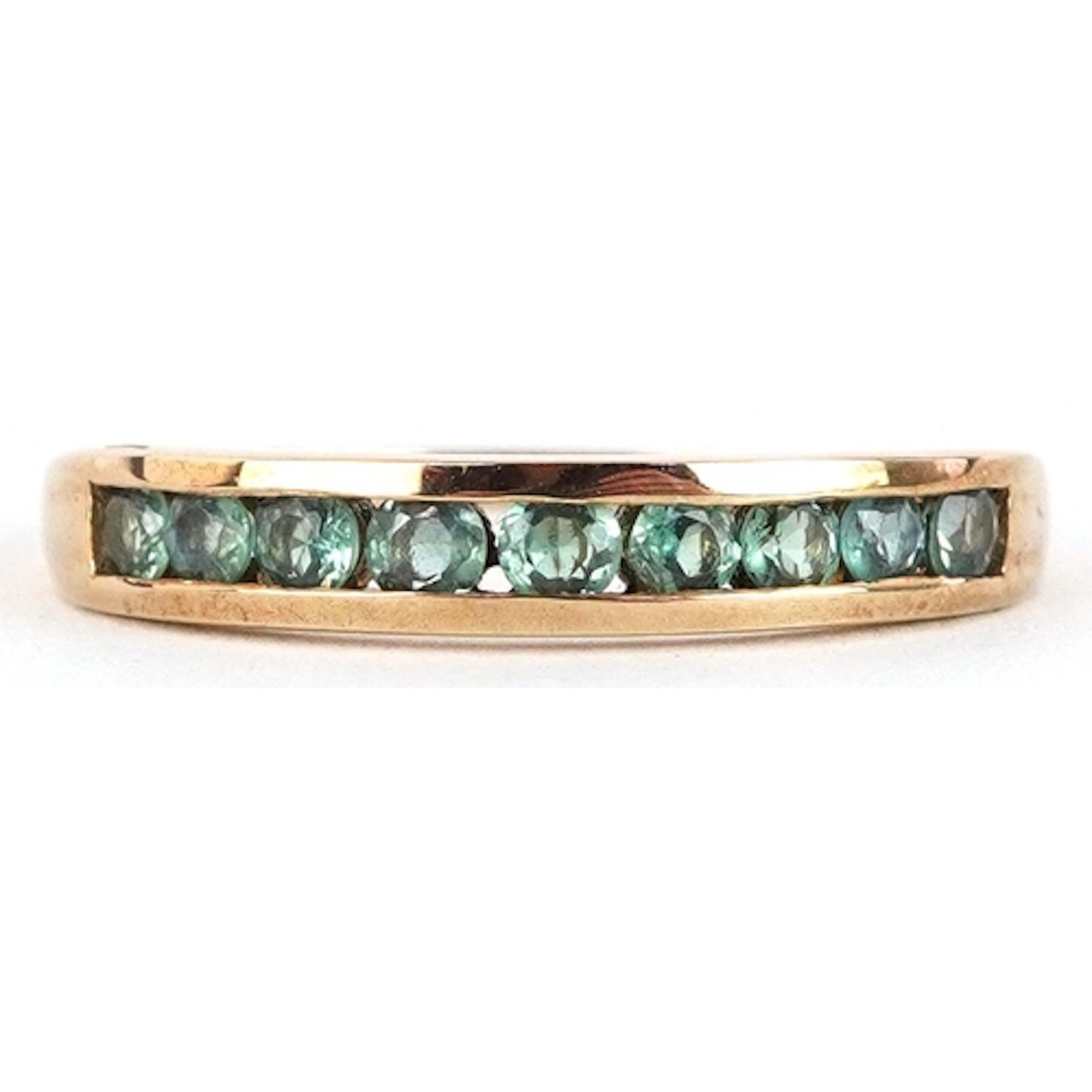 9K gold green stone ring, size R, 2.2g.