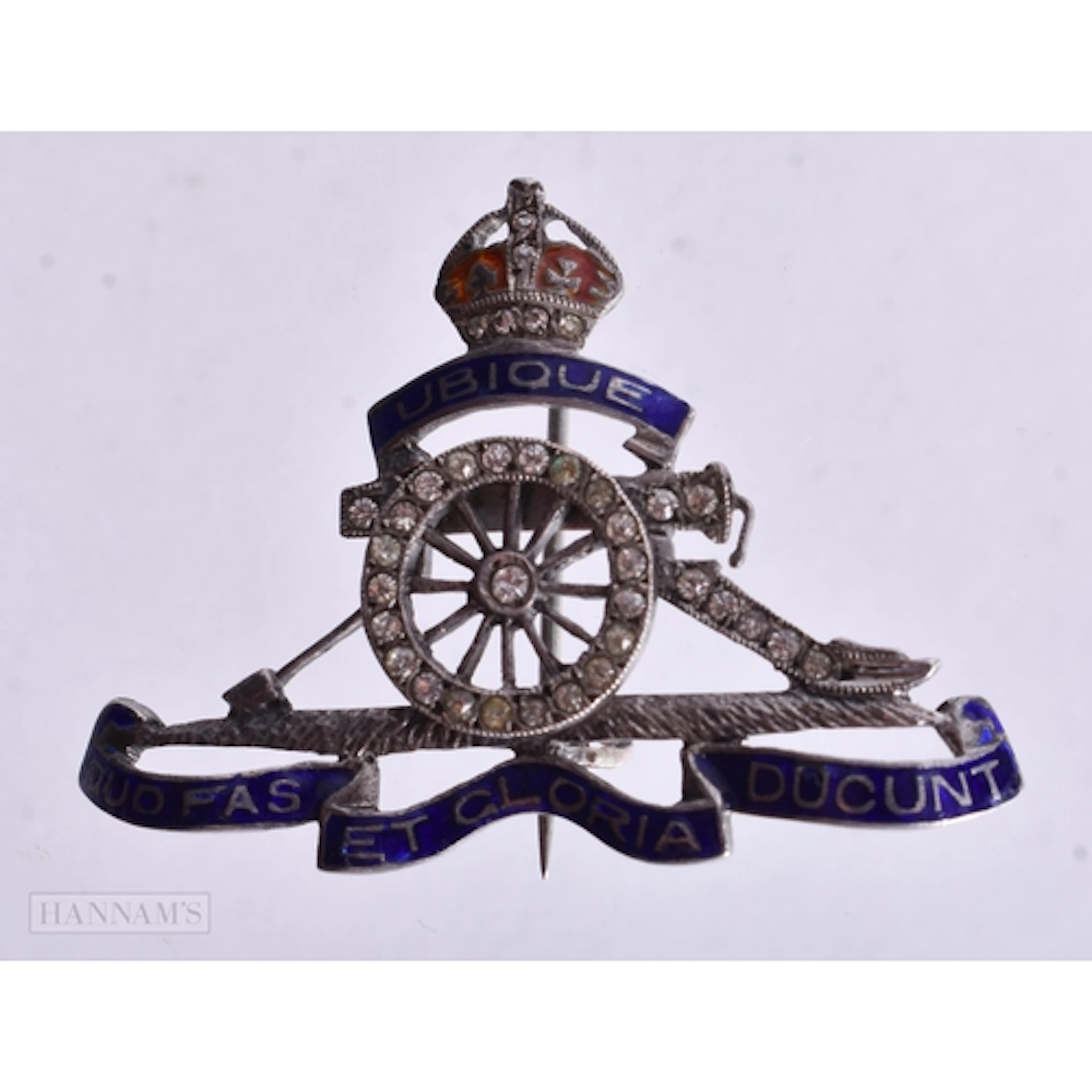 A MILITARY INTEREST SILVER AND ENAMEL BROOCH. 6.5 grams. 3 c...
