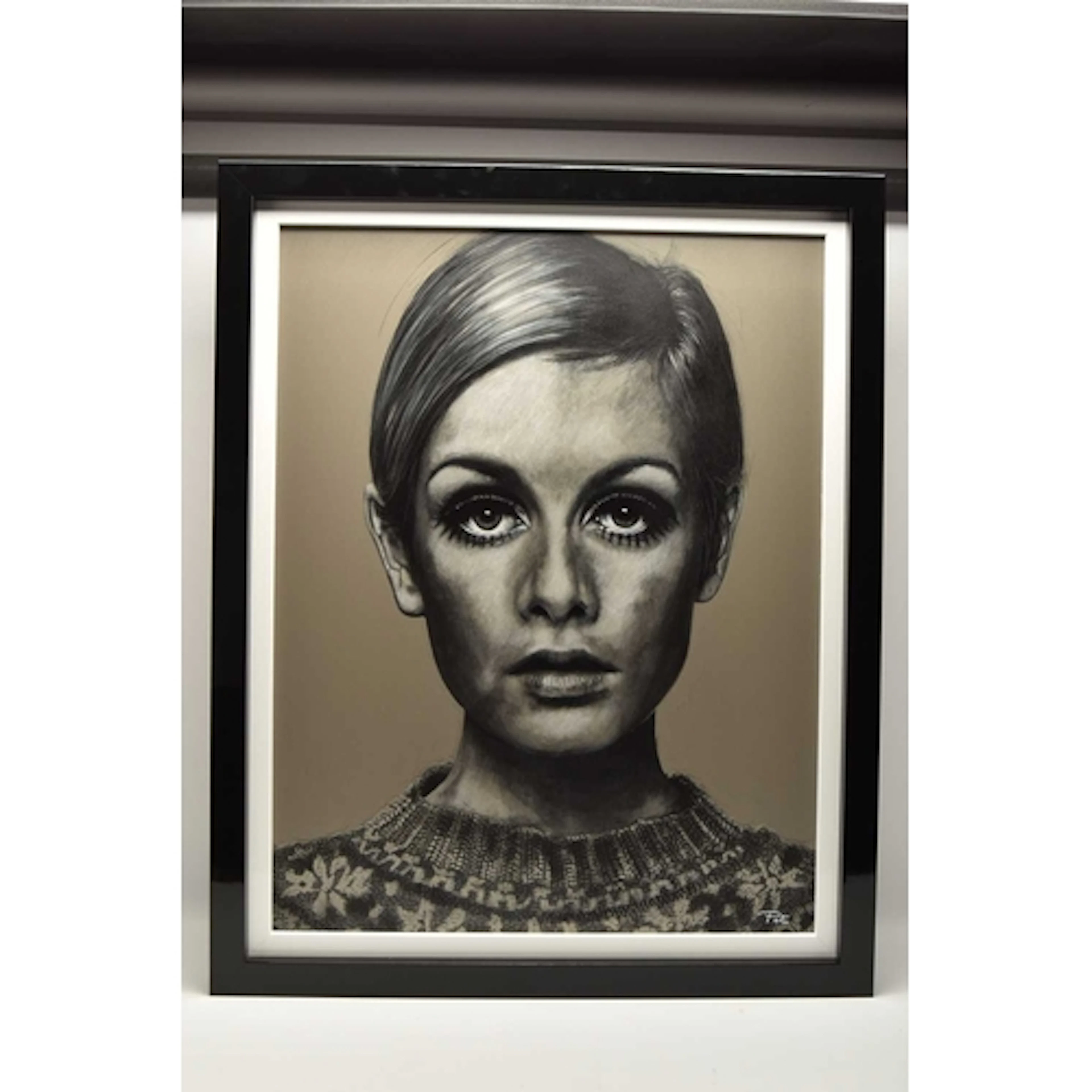 PETE HUMPHREYS ( BRITISH CONTEMPORARY) 'TWIGGY', a monochrom...