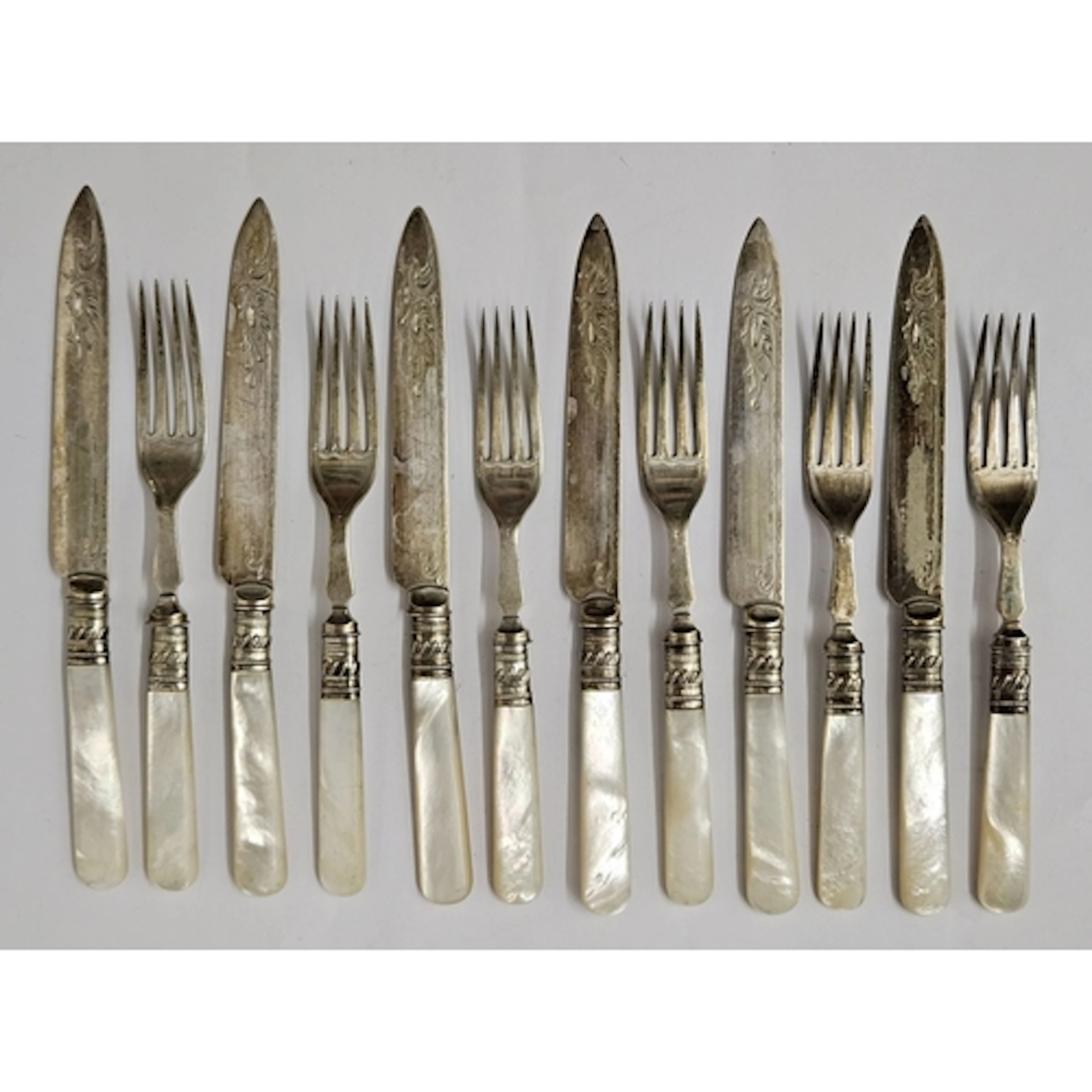 Set of 6 Antique Silver Plated Mother of Pearl Handled Fruit...