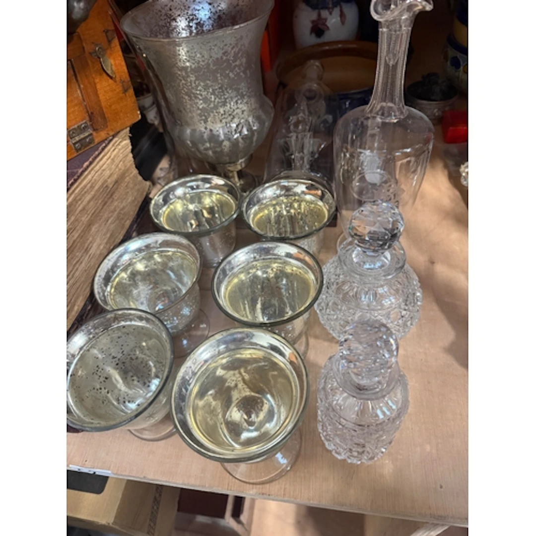 A SET OF SIX MODERN MERCURY GLASS GOBLETS, AND A SIMILAR CAM...