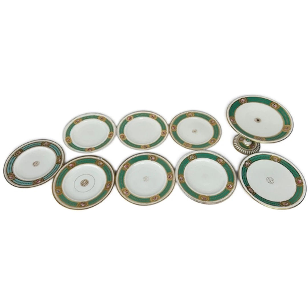A VICTORIAN PORCELAIN PART DESSERT SERVICE