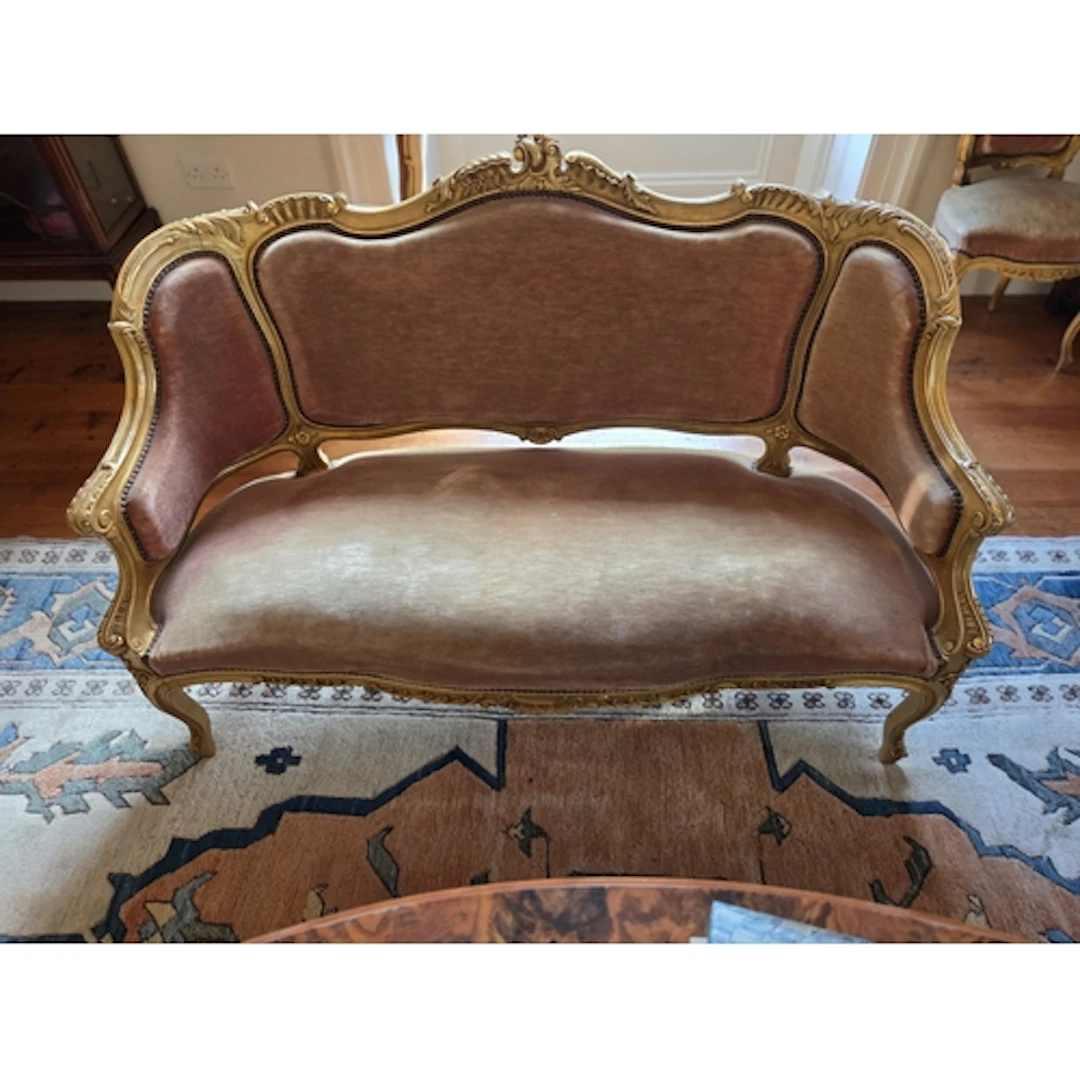 A really good 19th Century Timber gilt continental three pie...
