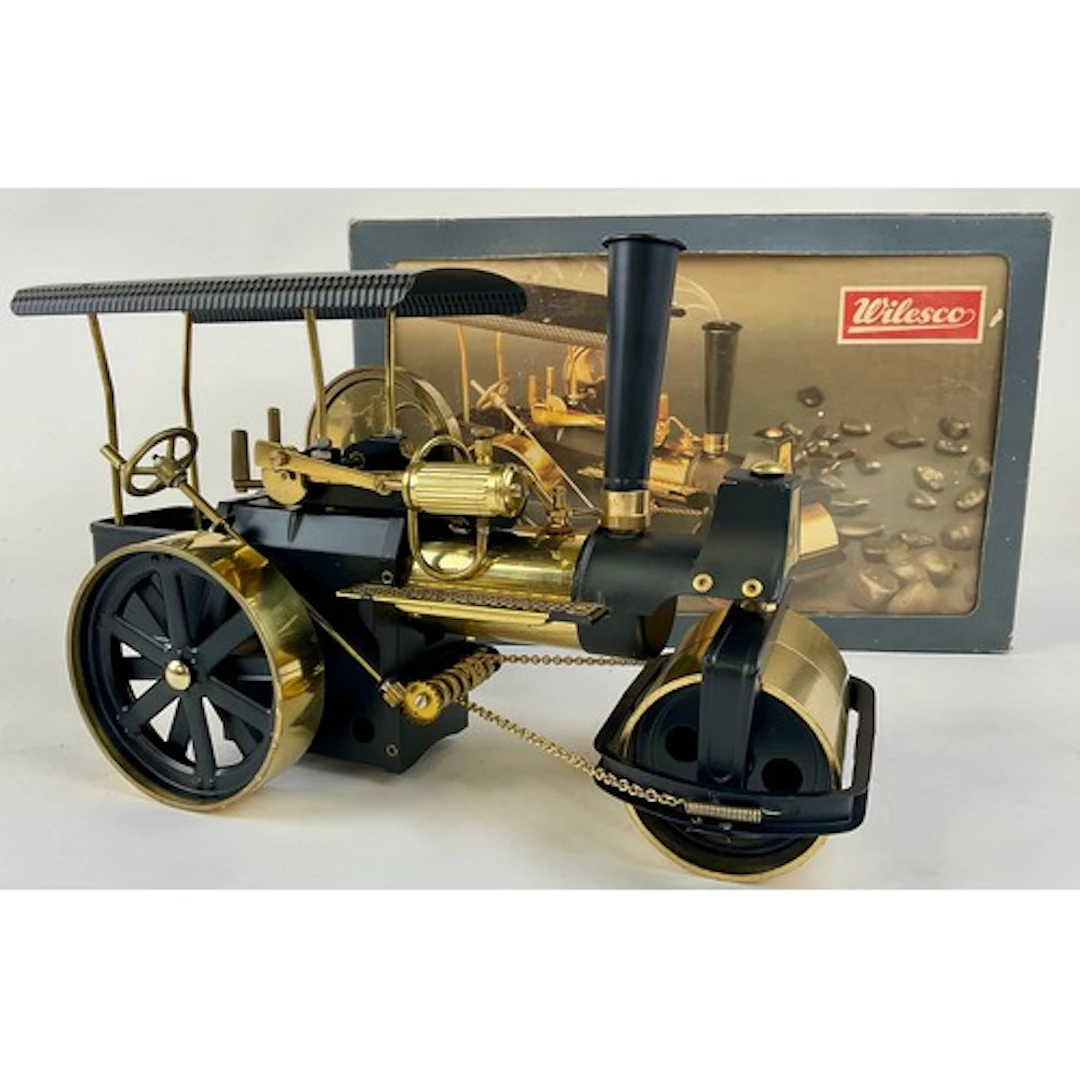 Wilesco - a live steam roller traction engine D36 D40, black...