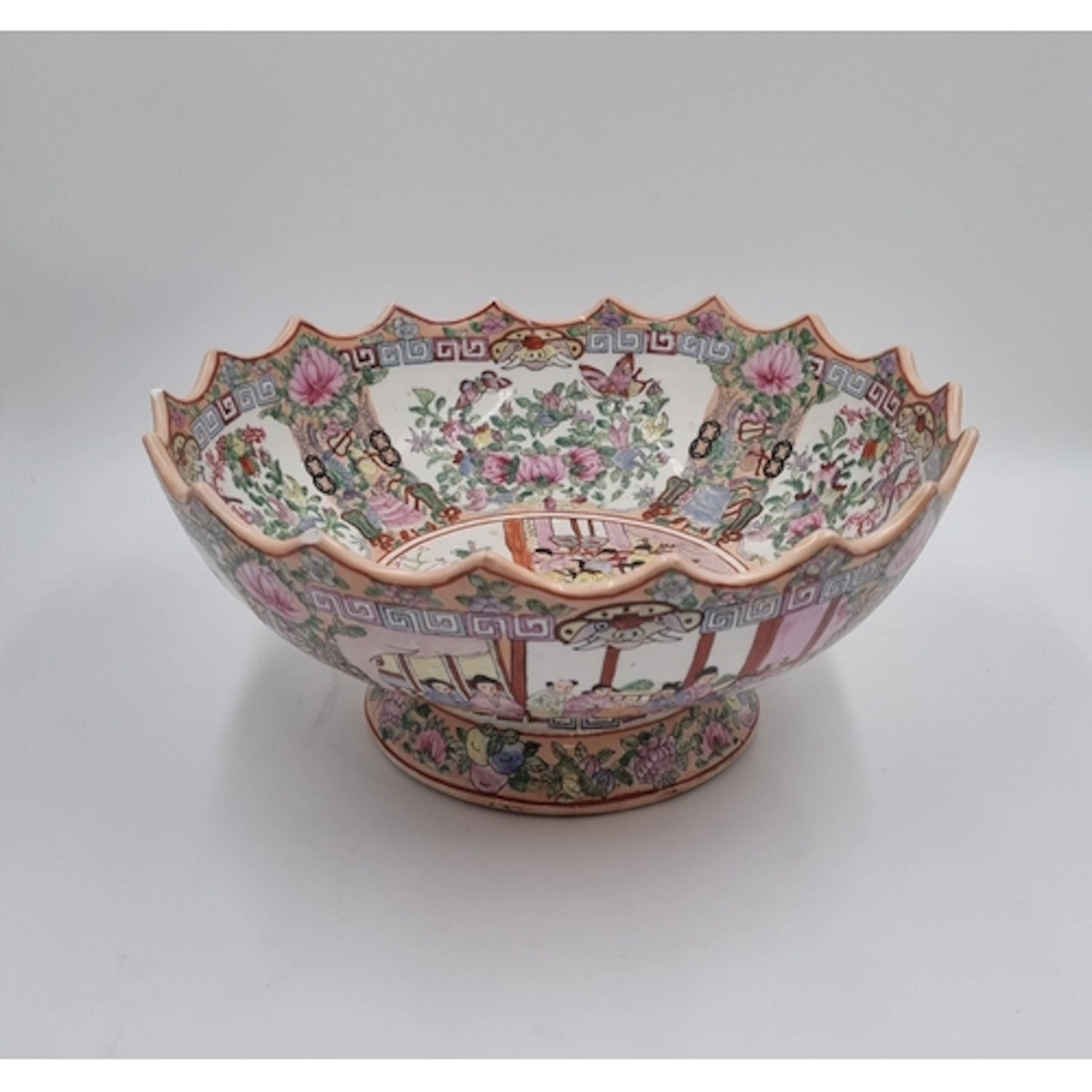 Chinese famille rose-style porcelain pedestal bowl with shap...