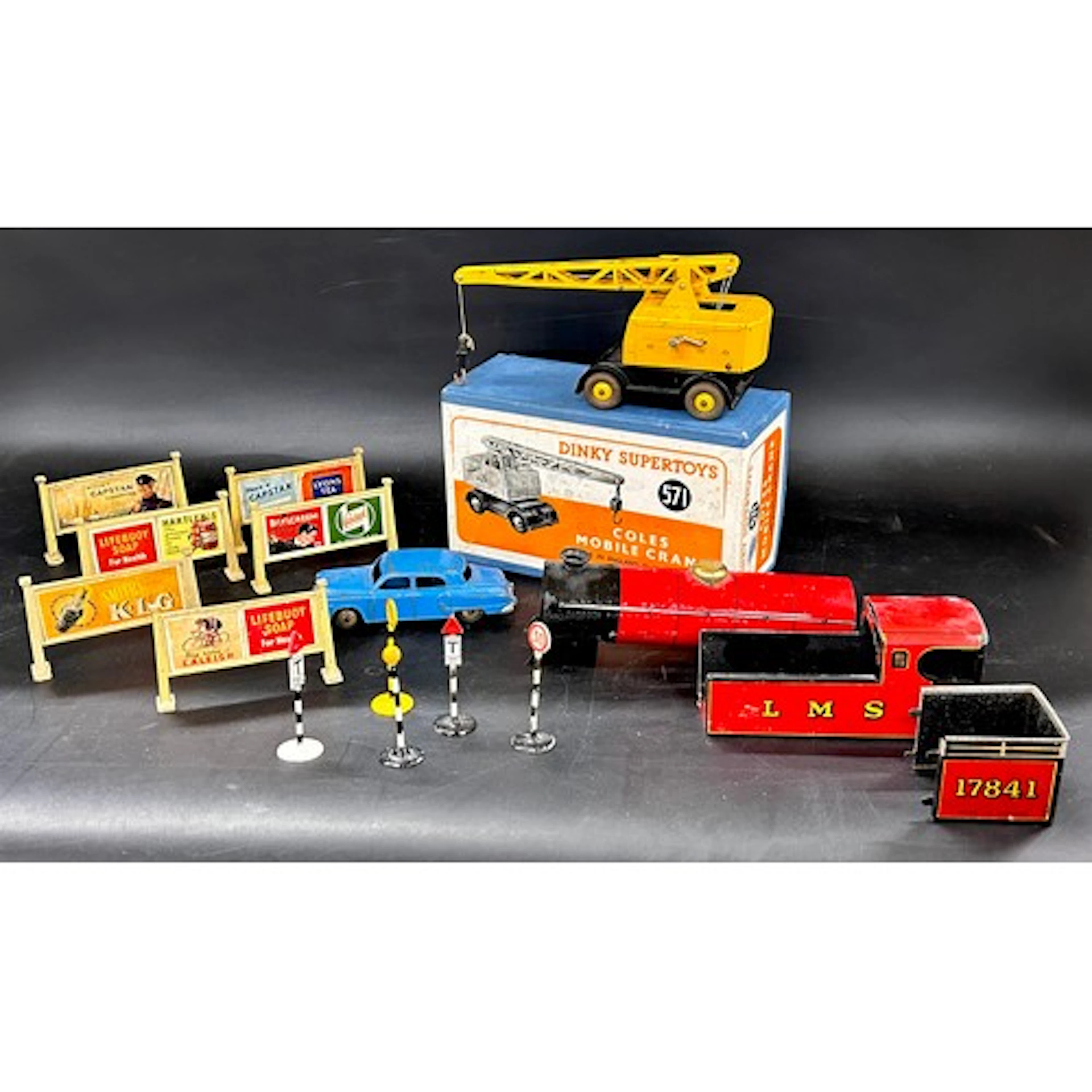 A Dinky Supertoys 571 Coles mobile crane, boxed, Dinky Toys ...