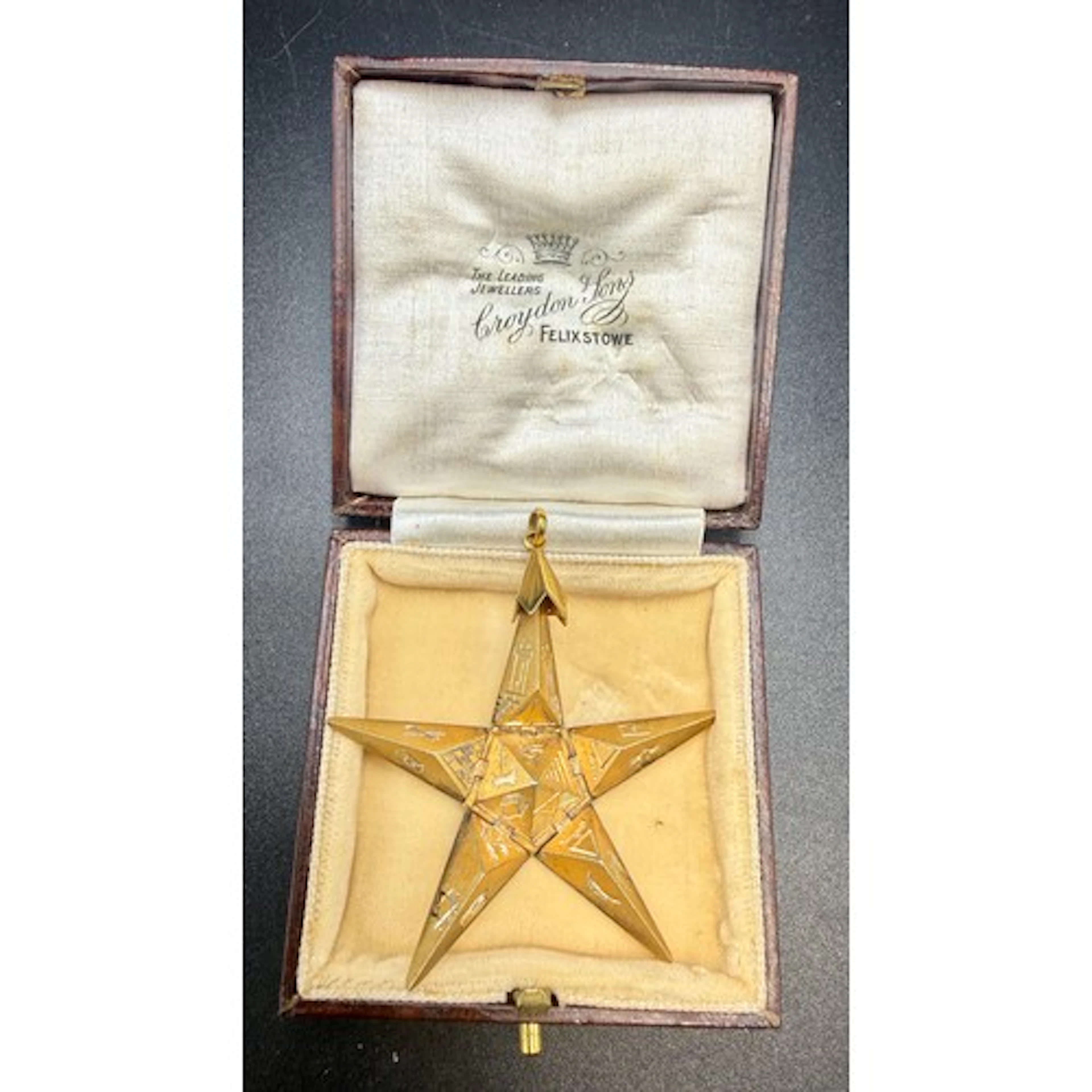 Masonic pyramid fob pendant in 9 carat gold and silver, open...