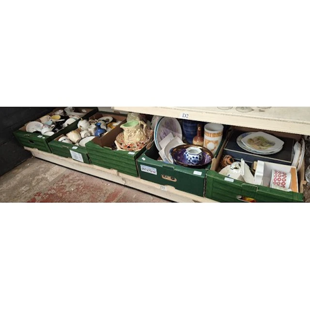 5 boxes of mixed ceramics to include Midwinter plates featur...