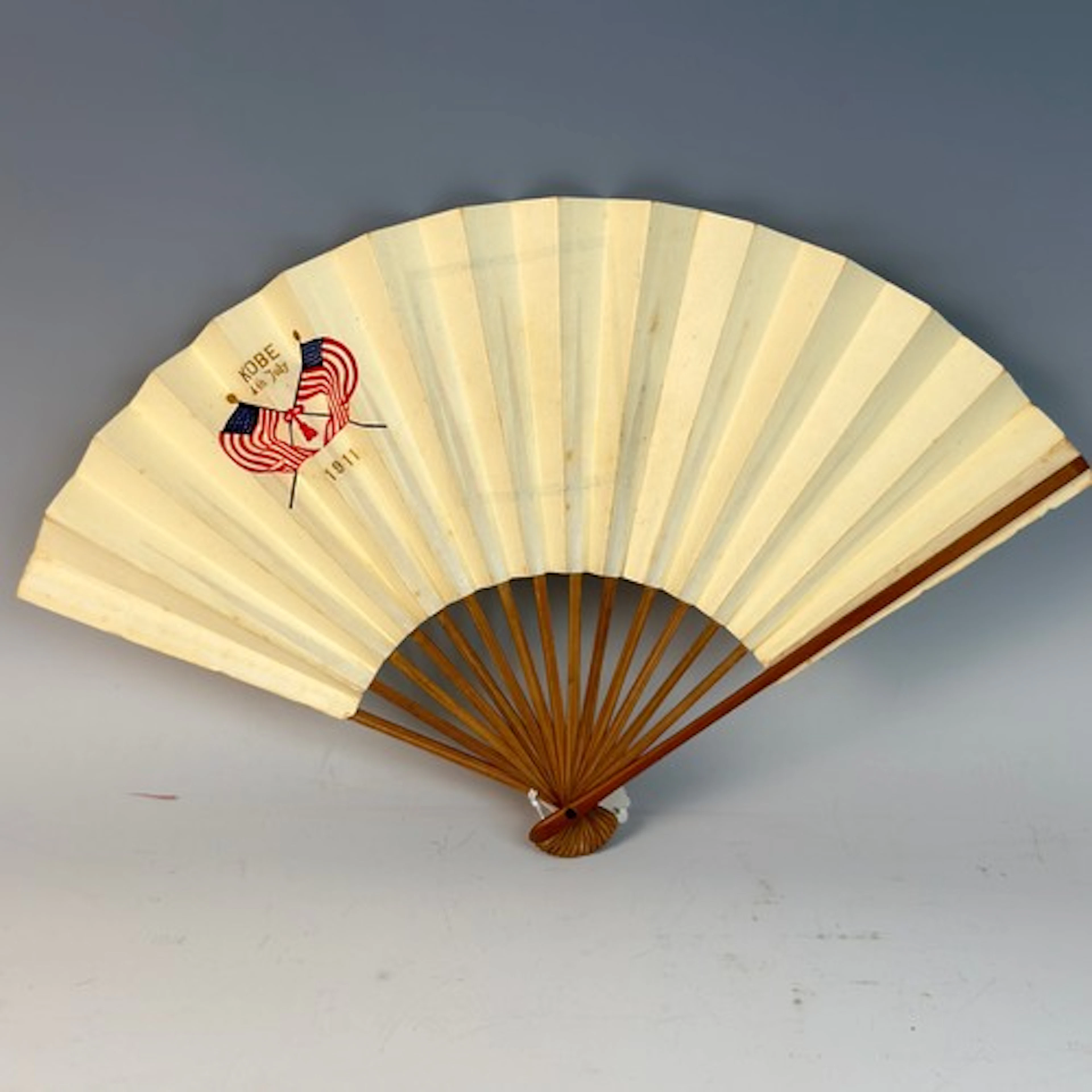 A American Japanese Commemorative 4th July dance card Fan, w...