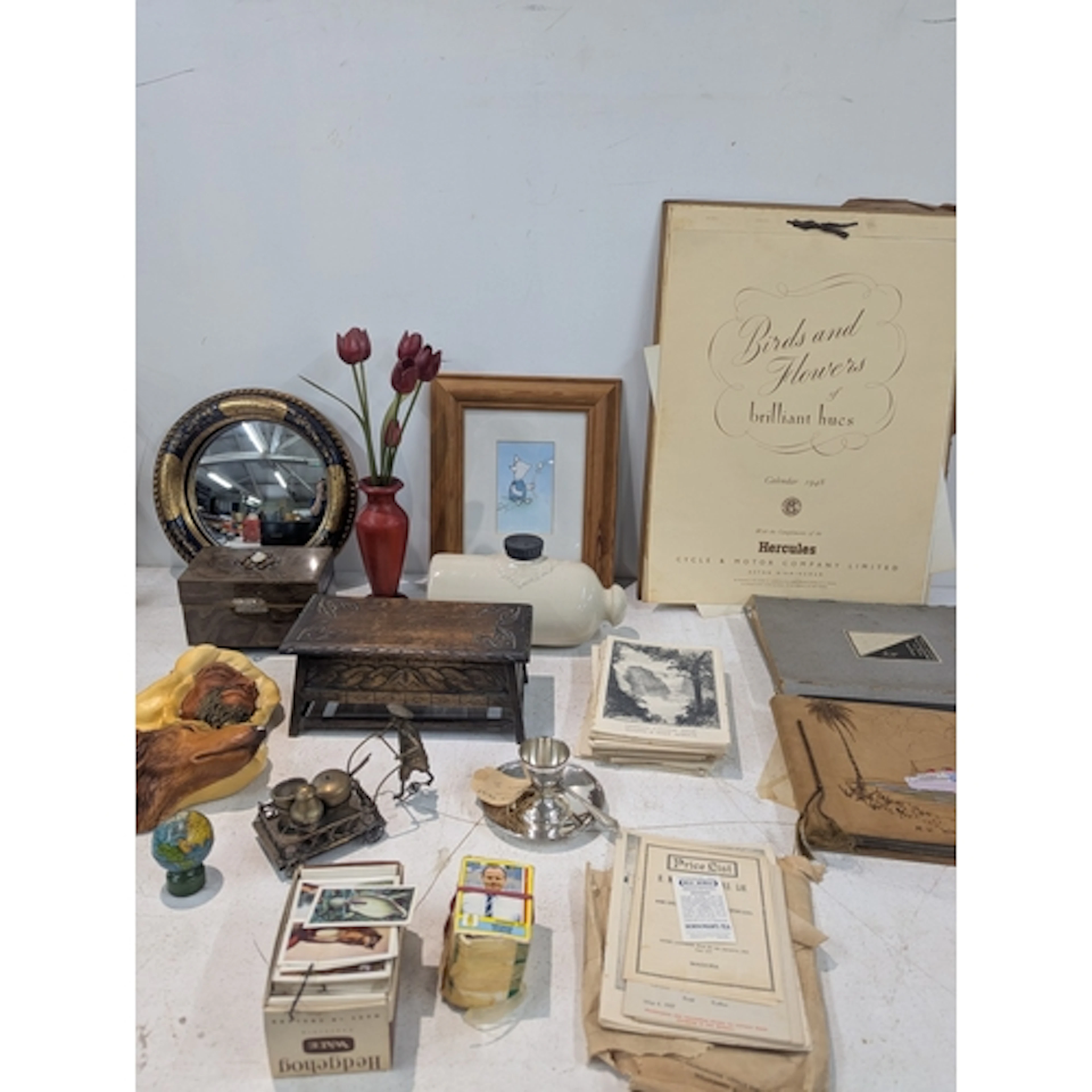 A mixed lot to include a vintage sewing box fashioned as a g...