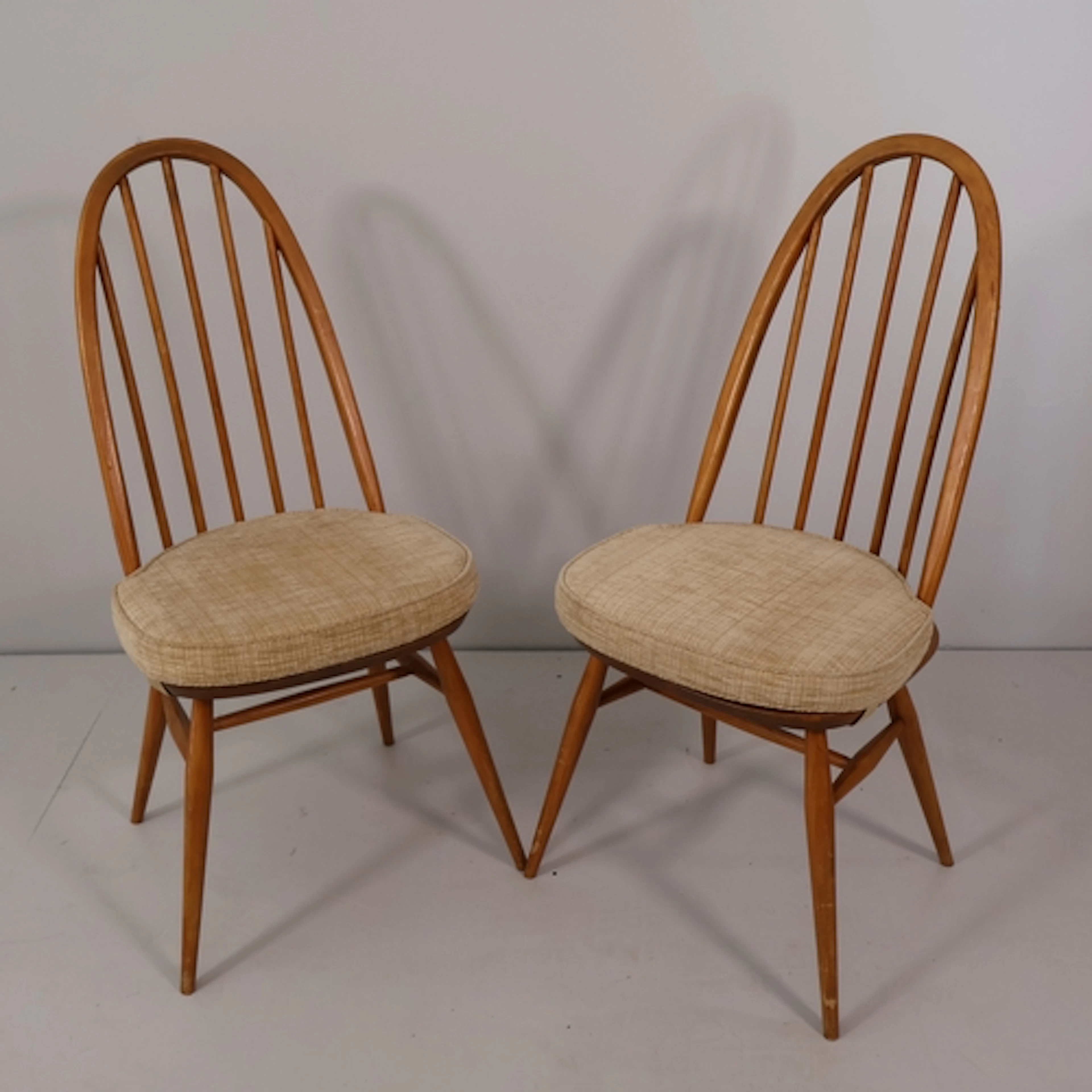 Ercol - A Vintage pair of model 365 'Quaker' Windsor Dining ...