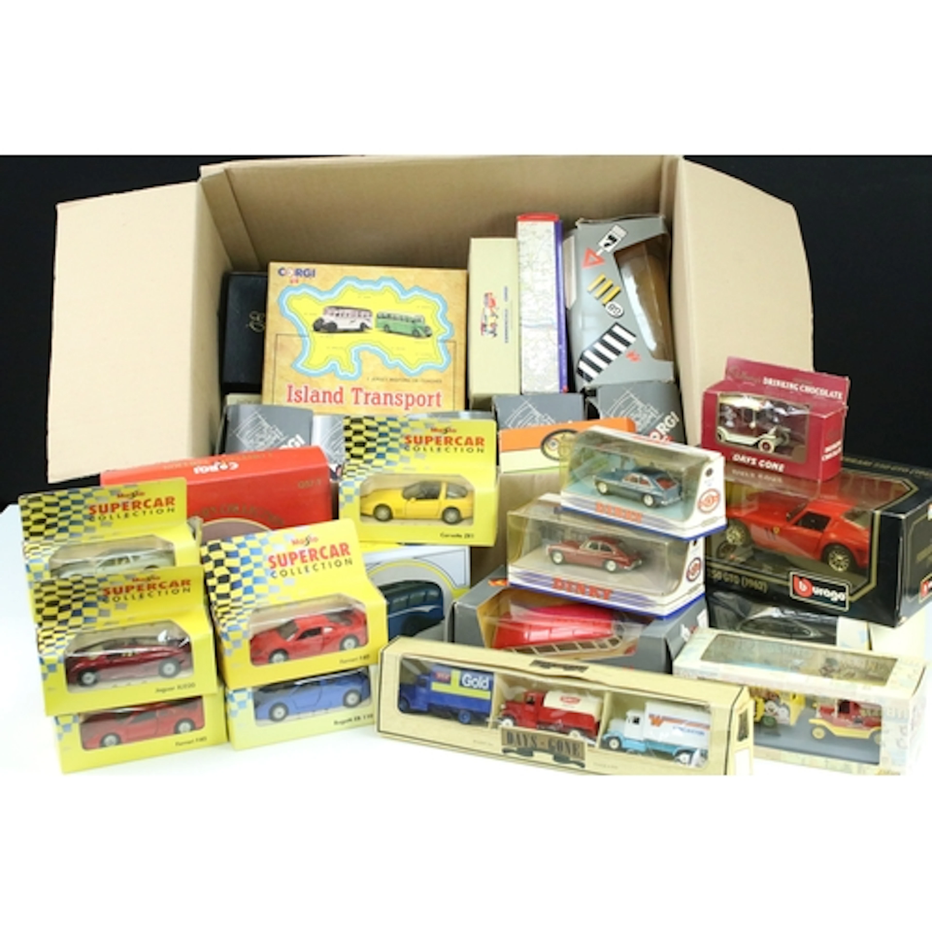35 Boxed diecast models to include 20 x Corgi, 9 x Maisto, 3...