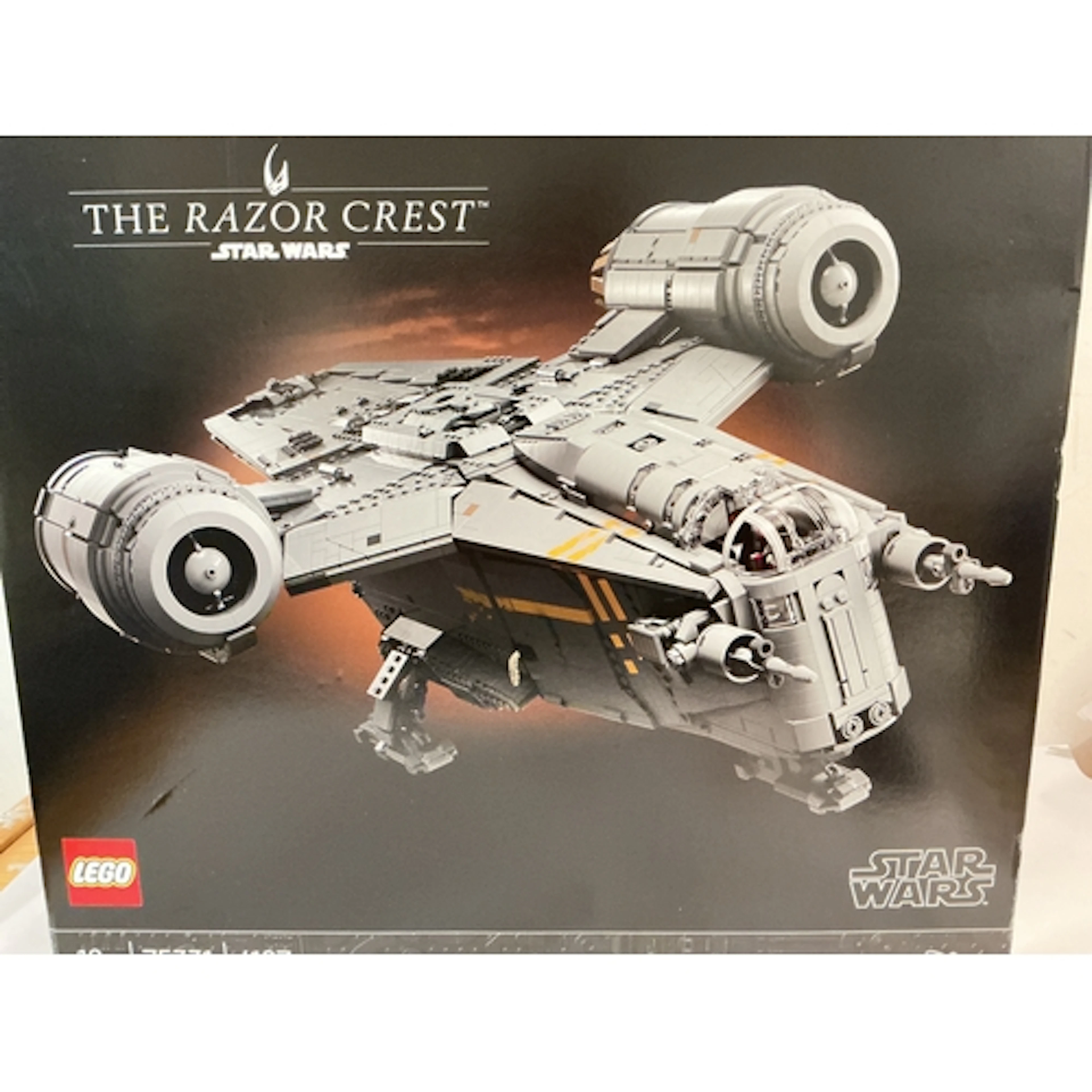 A Boxed And Sealed Lego Star Wars The Raze Quest #75331.