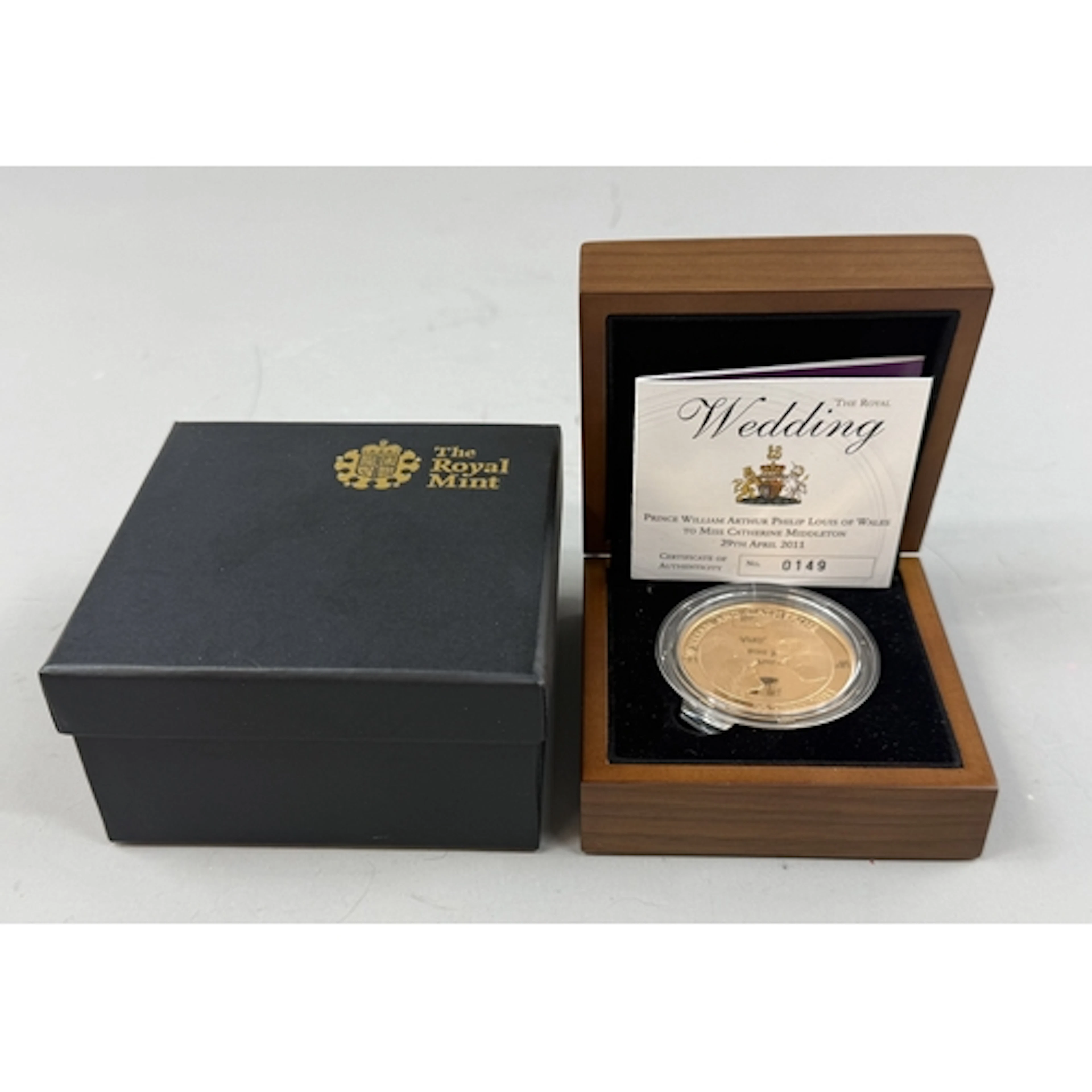 Coins: a Royal Mint produced 22ct gold £5 coin produced to c...