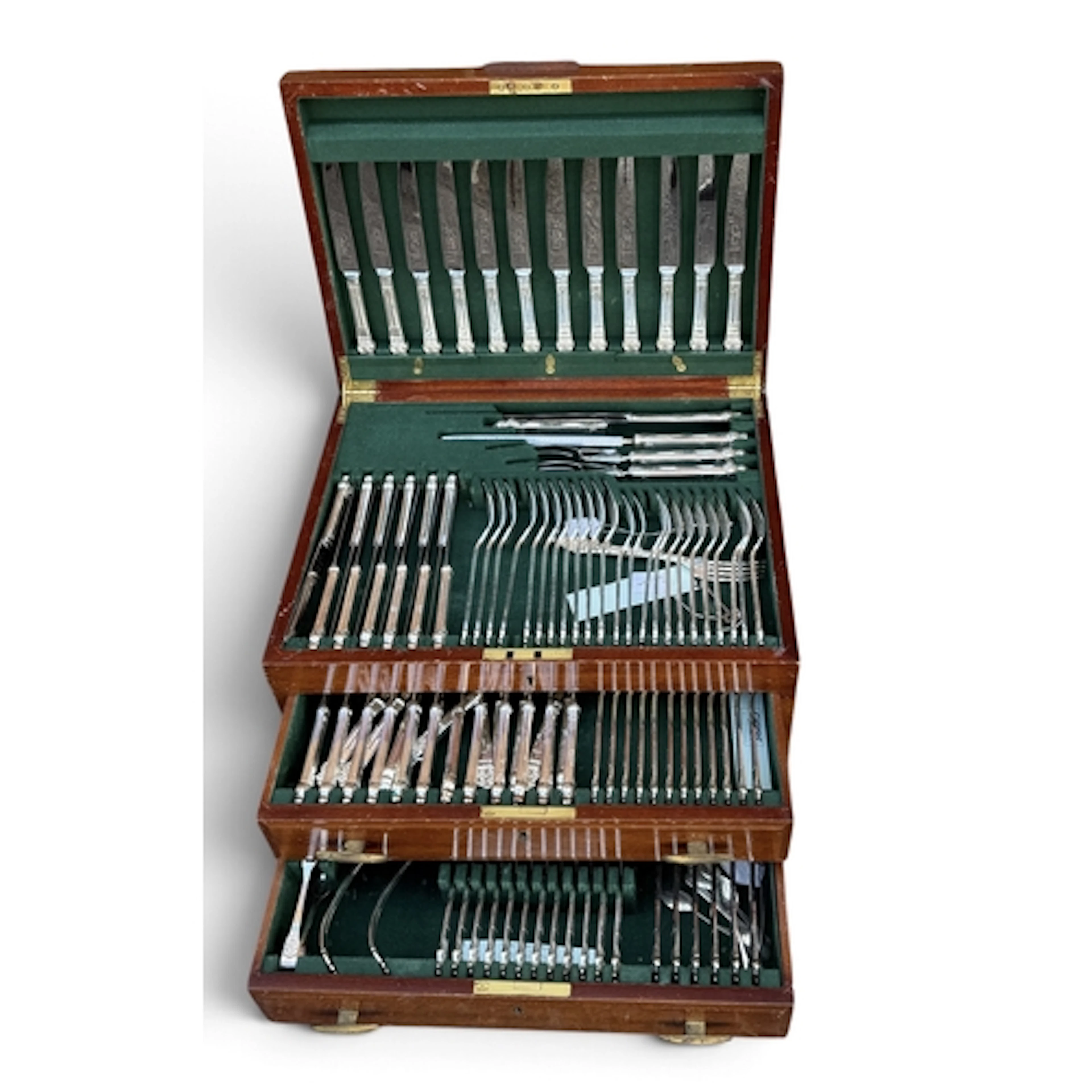 CARRS OF LONDON: A MAHOGANY CASED ELECTROPLATE CANTEEN OF FL...