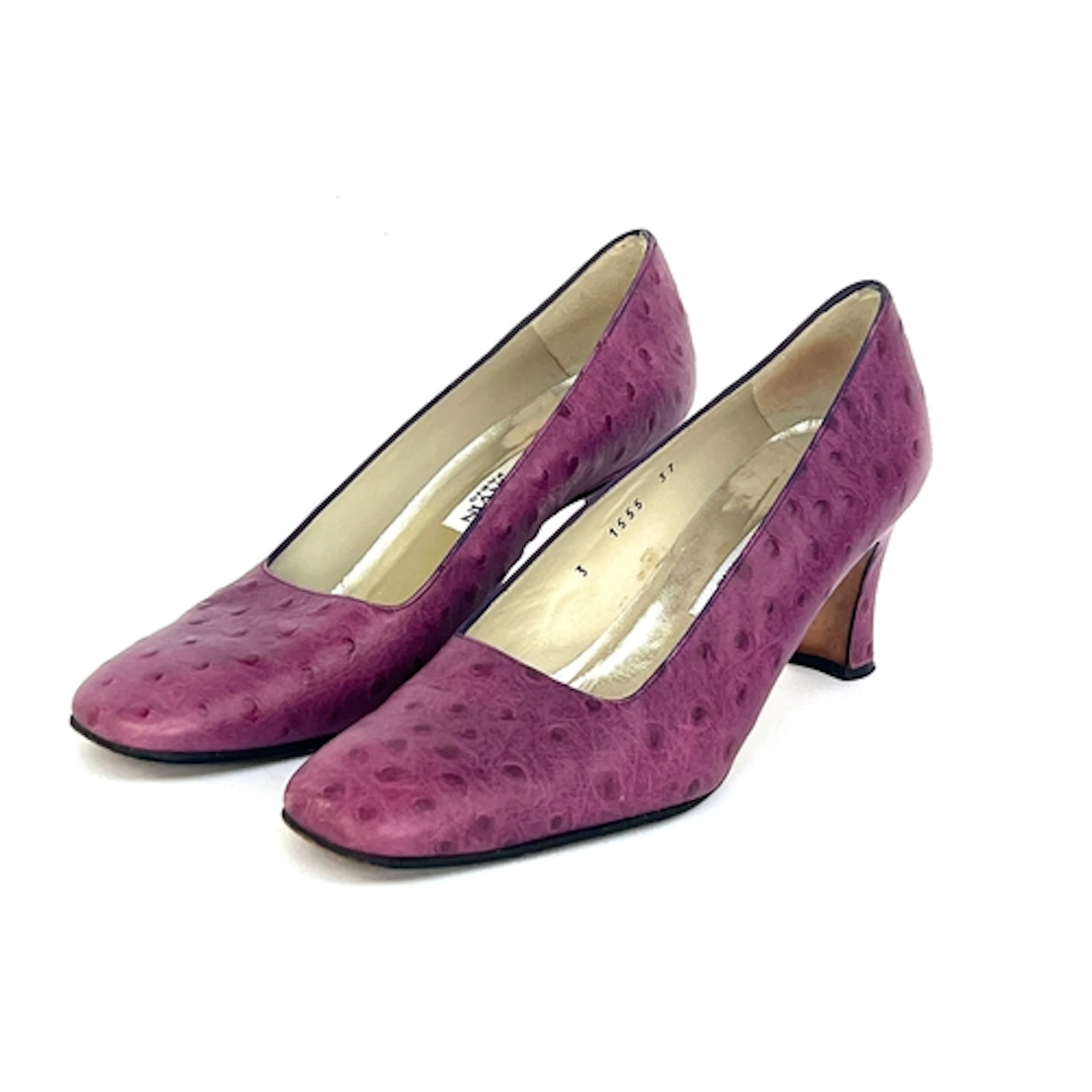 A pair of Lanvin Paris purple ostrich leather heels, size 37