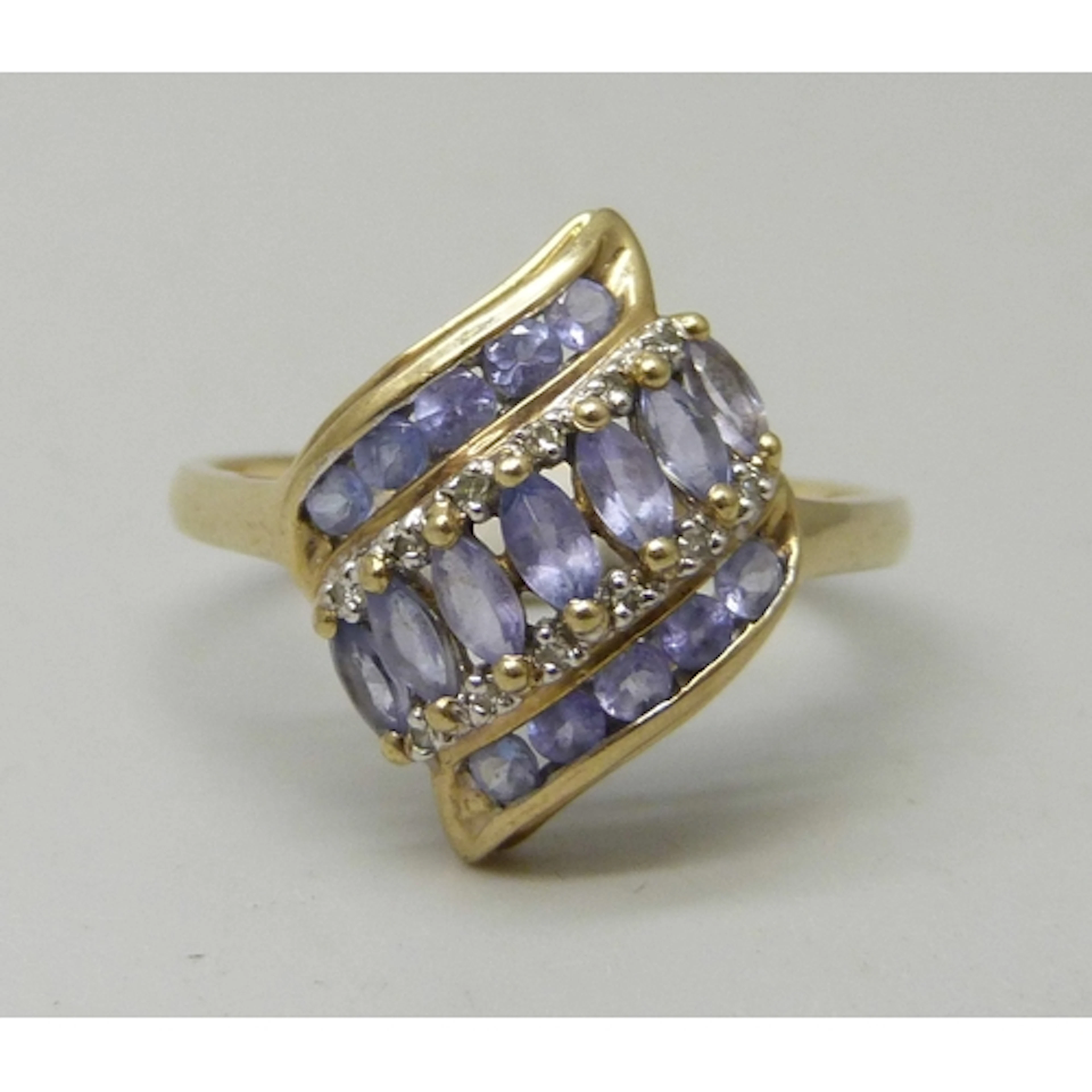A 9ct gold iolite and diamond ring, 3.1g, T