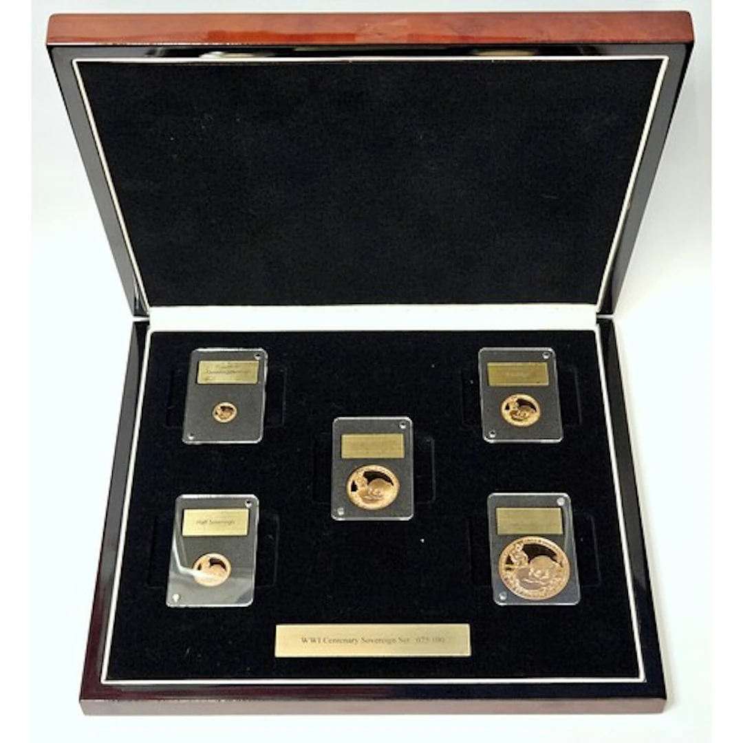 Rare WWI Centenary Proof Sovereign Set limited edition 75/10...
