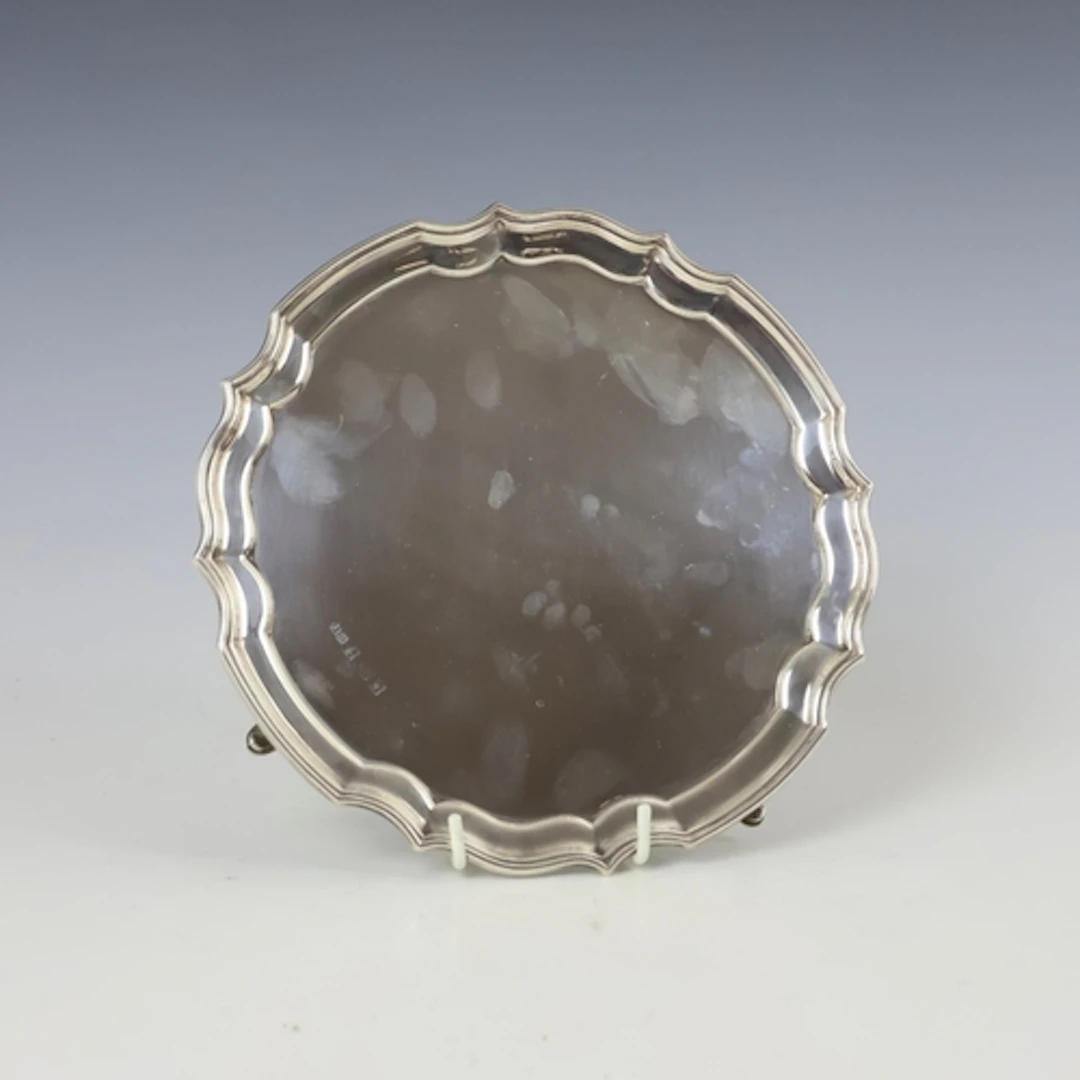 A late 20th century silver salver, John Rose, Birmingham 197...