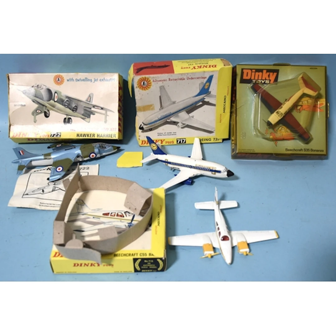 Dinky Toys, 710 Beechcraft S35 Bonanza (in bubble pack), 715...