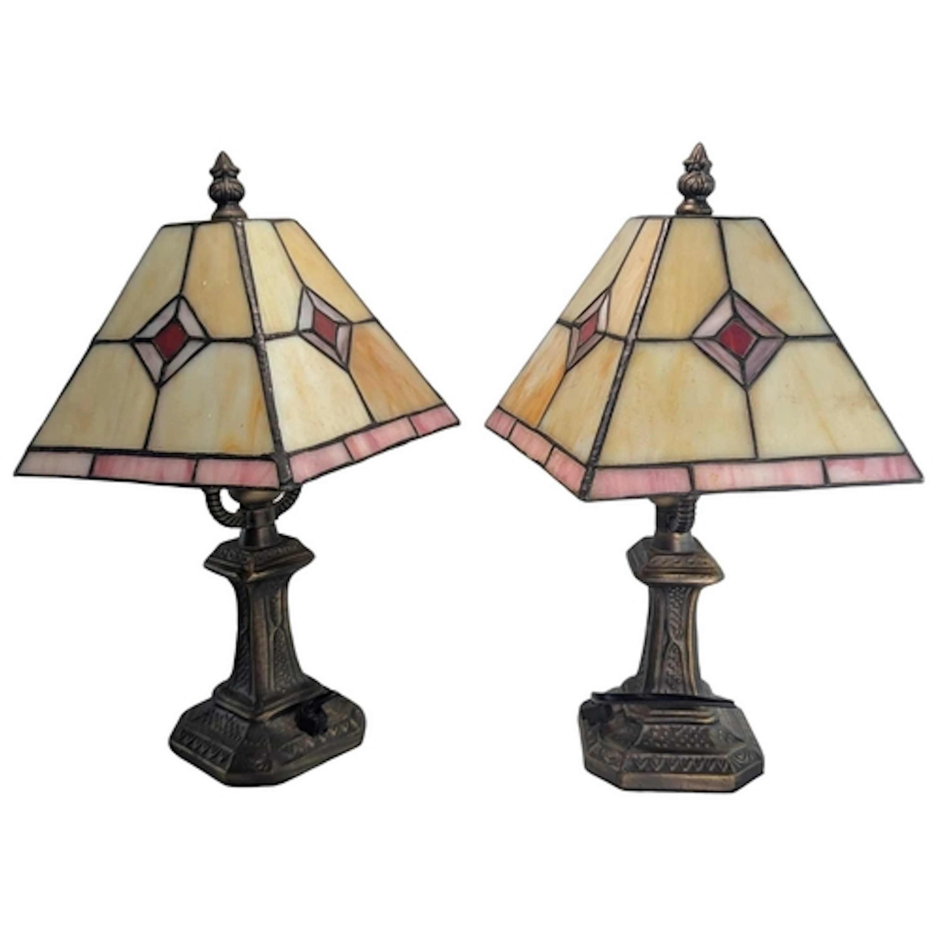 A pair of later 20th century Tiffany style table lamp lights...