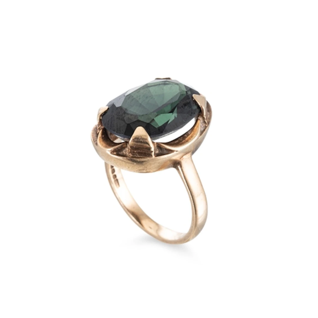 A 9CT YELLOW GOLD GEMSET DRESS RING, size Q, gw 8.2 g.