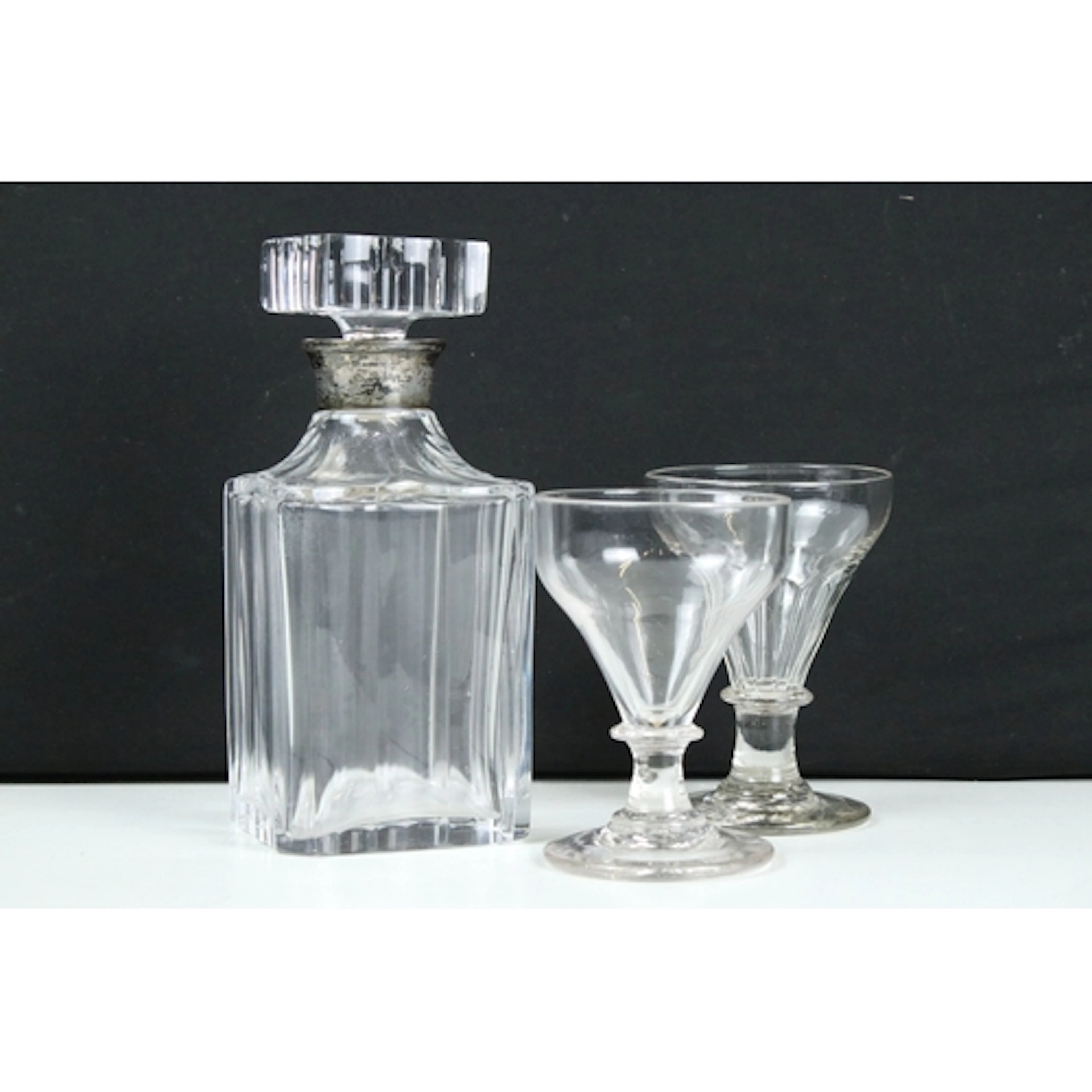 Late 20th century cut glass decanter of rectangular form wit...
