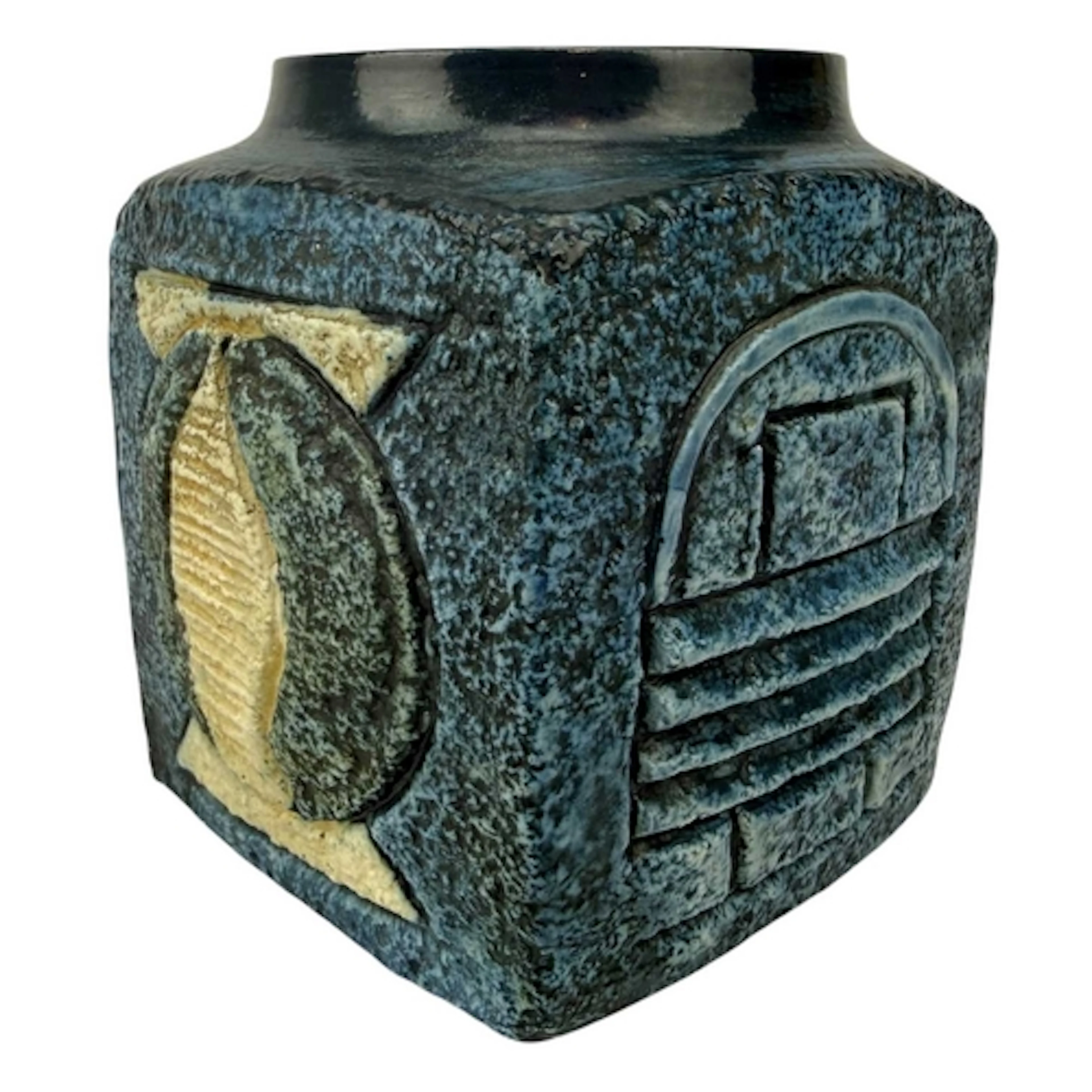 Tina Doubleday for Troika Pottery - A 20th Century Cornish s...
