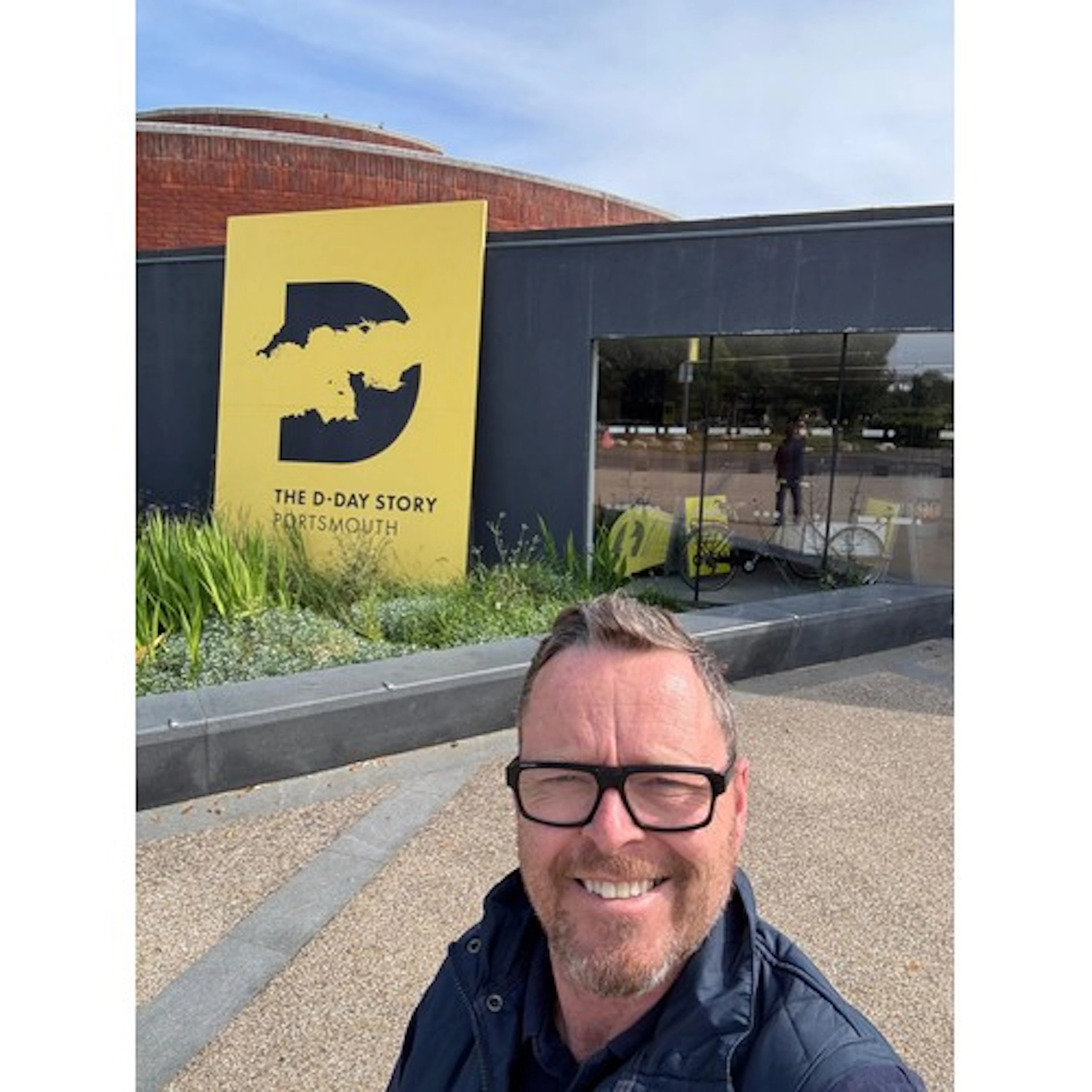 A fascinating guided experience for history lovers with mili...