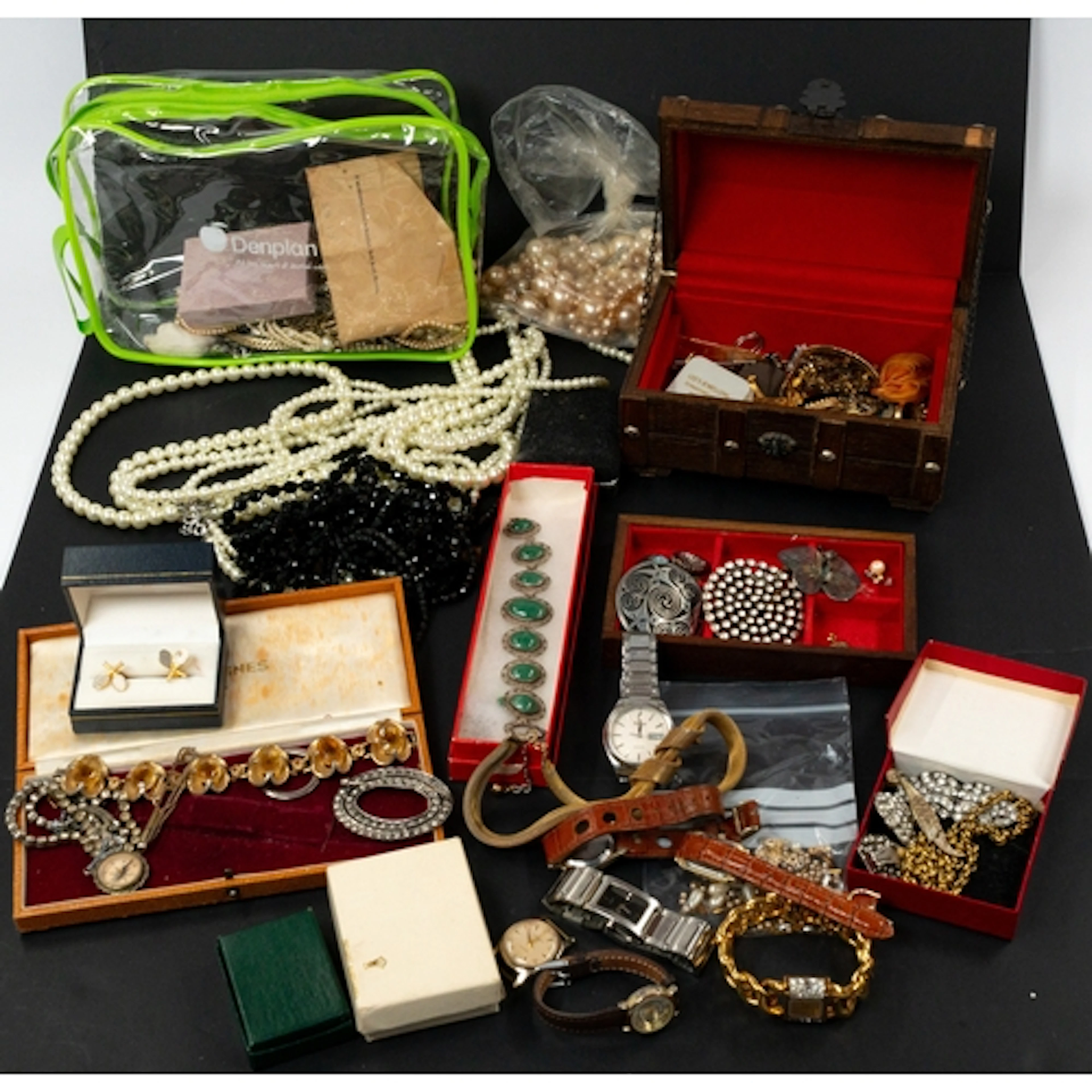 Watches: a Franklin Mint 'Style' watch by Alfred Durante, se...