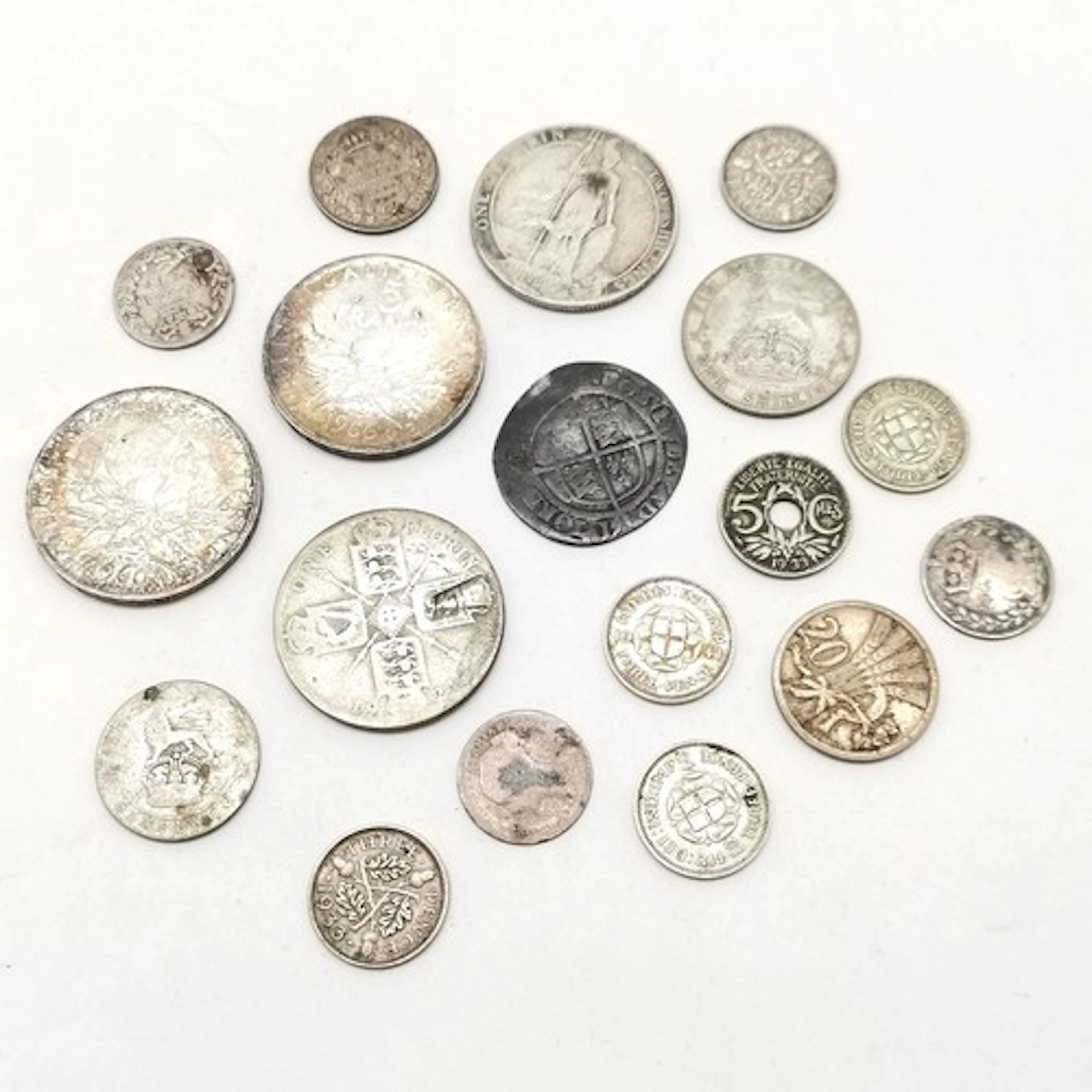 Qty of mostly silver coins inc Elizabeth I 6d etc - total we...