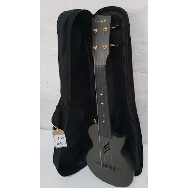 ONE ENYA UKELELE - BLACK INCLUDING ENYA STRINGS, AQUILA STRI...