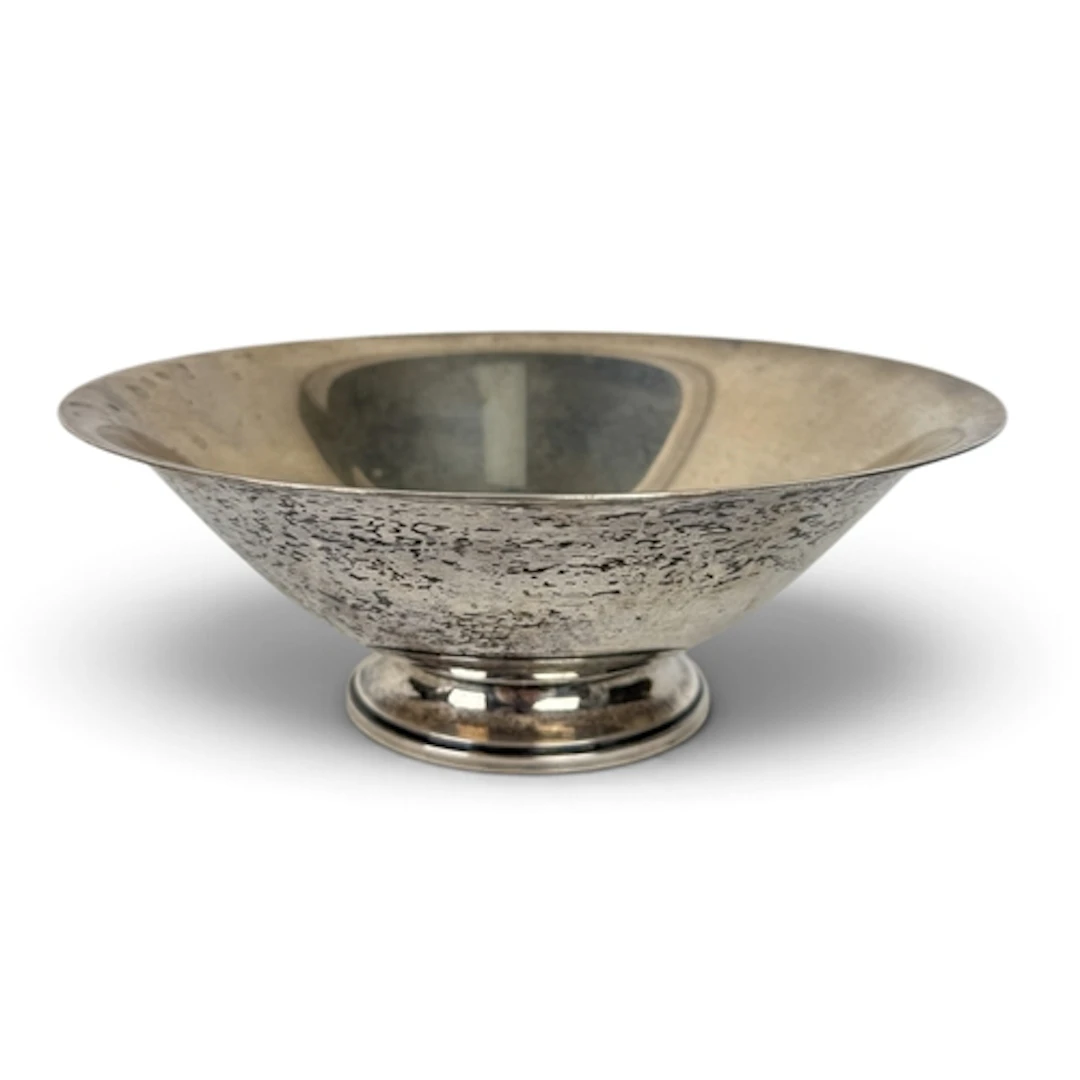 EVALD NIELSEN: A DANISH ART DECO SILVER CIRCULAR BOWL, COPEN...