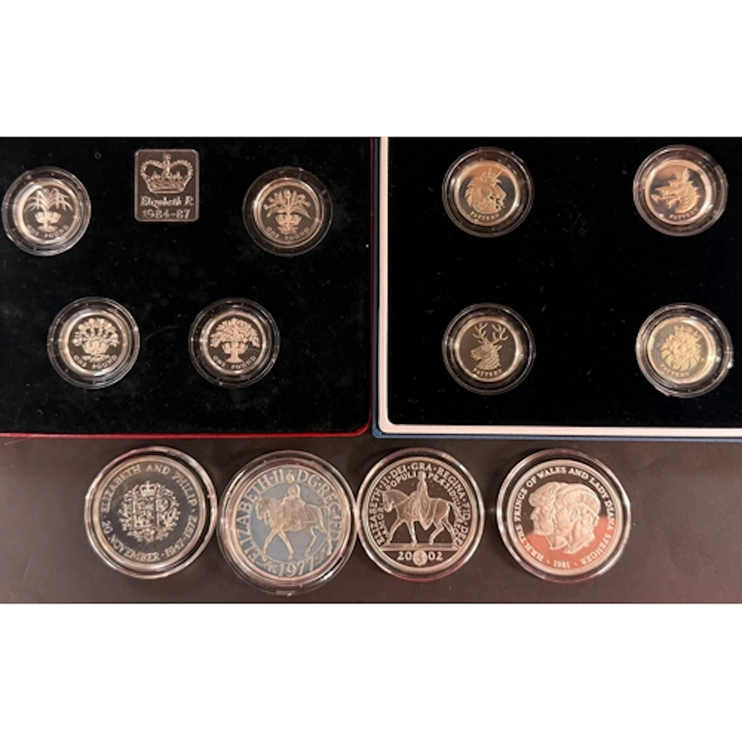 A group of 12 UK QEII silver proof coins, comprising 1972 Si...
