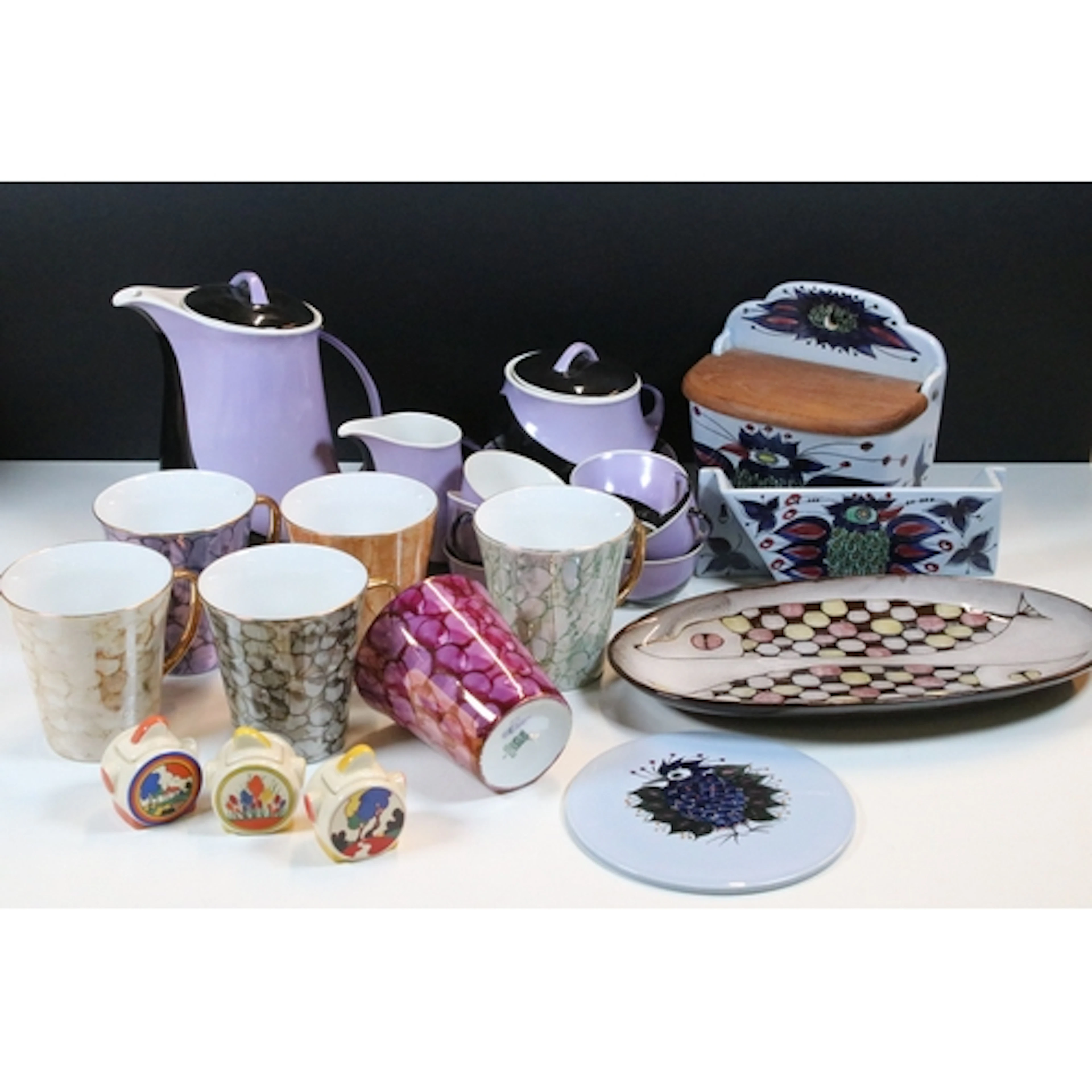 Wałbrzych porcelain tea set, having tea cups, saucers, tea p...