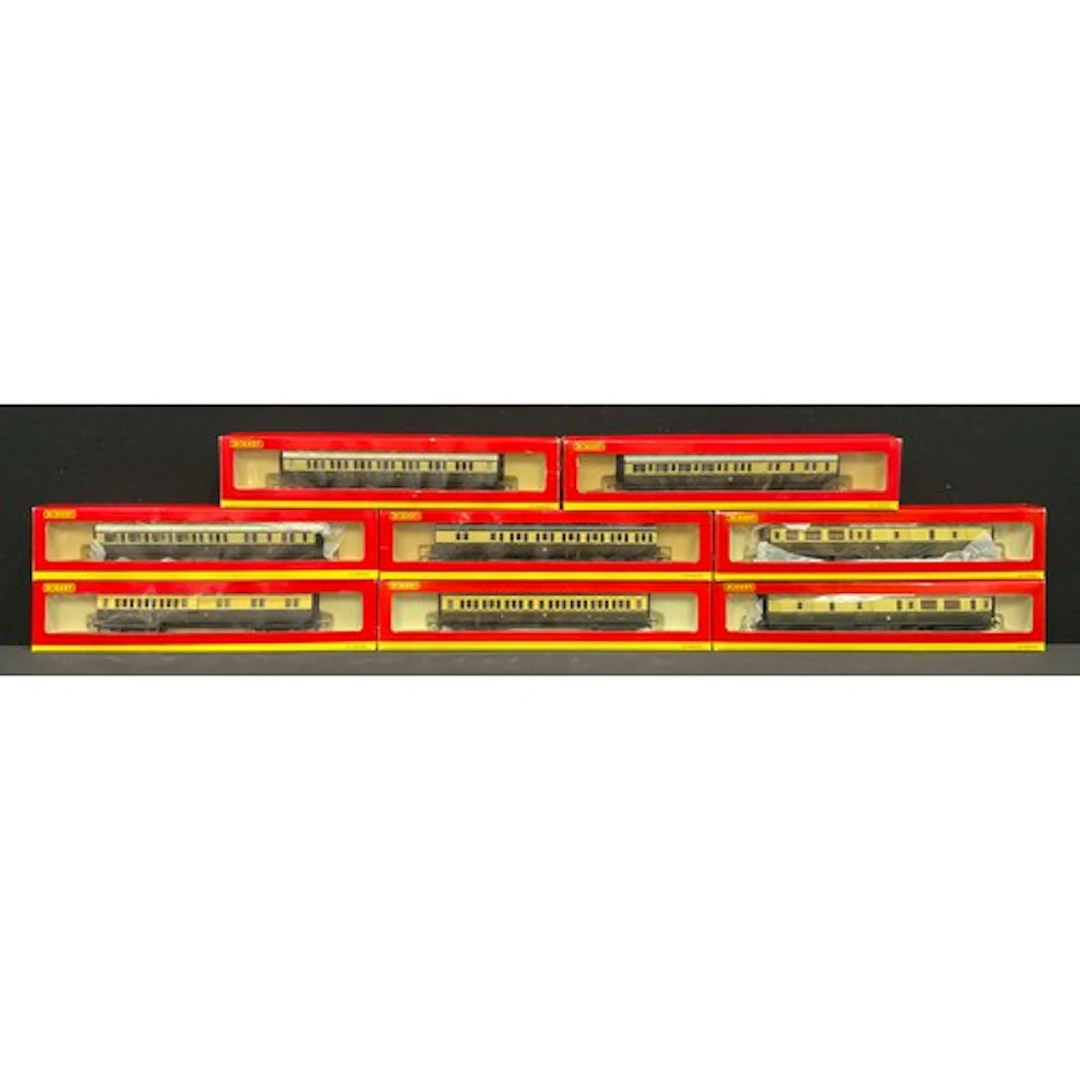 Hornby Model Railways - A quantity of Hornby Railways 00 Gau...