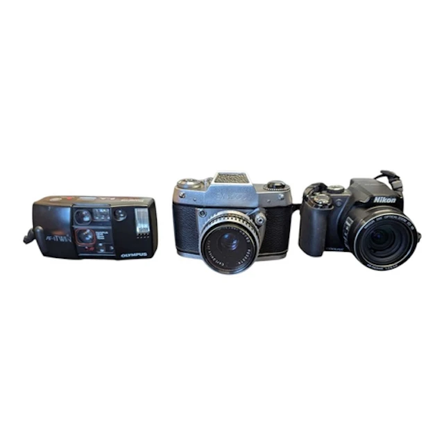 A collection of vintage 20th century and contemporary camera...